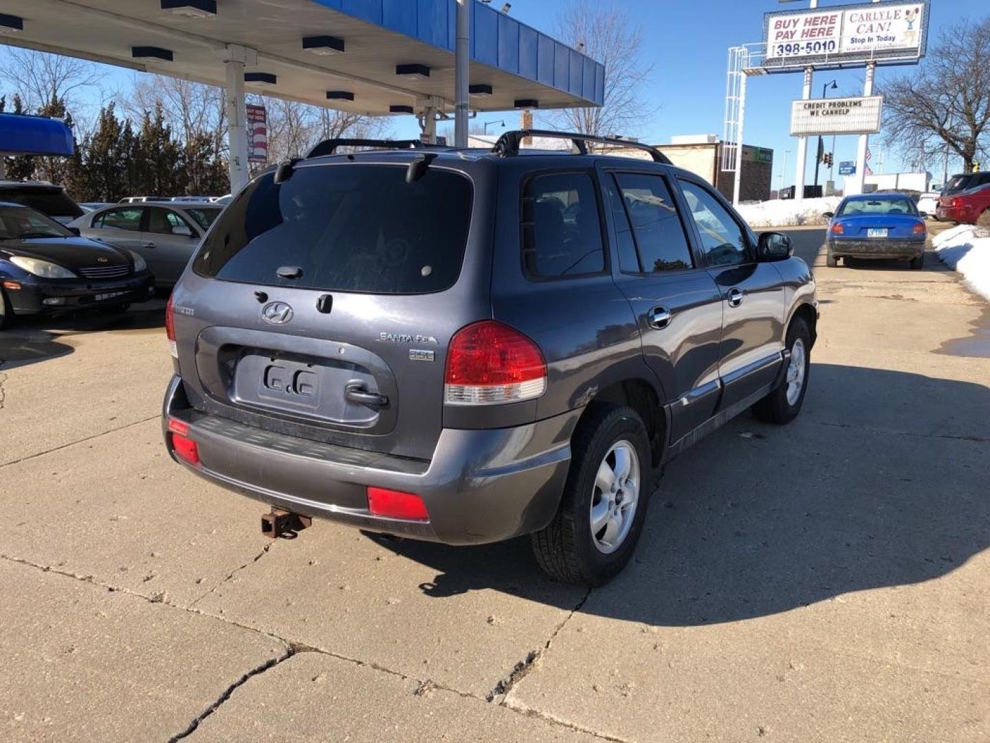 2005 BLUE HYUNDAI SANTA FE GLS (KM8SC13E35U) with an 3.5L engine, 4-Speed Manual transmission, located at 1708 Broadway, Rockford, IL, 61104, (815) 397-5010, 42.252522, -89.069359 - Photo#2