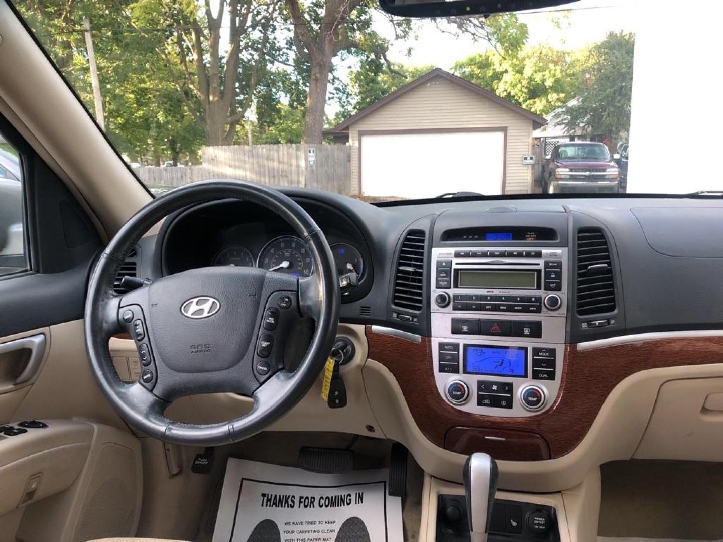 2007 GREEN HYUNDAI SANTA FE SE (5NMSH73EX7H) with an 3.3L engine, Automatic transmission, located at 1708 Broadway, Rockford, IL, 61104, (815) 397-5010, 42.252522, -89.069359 - Photo#5