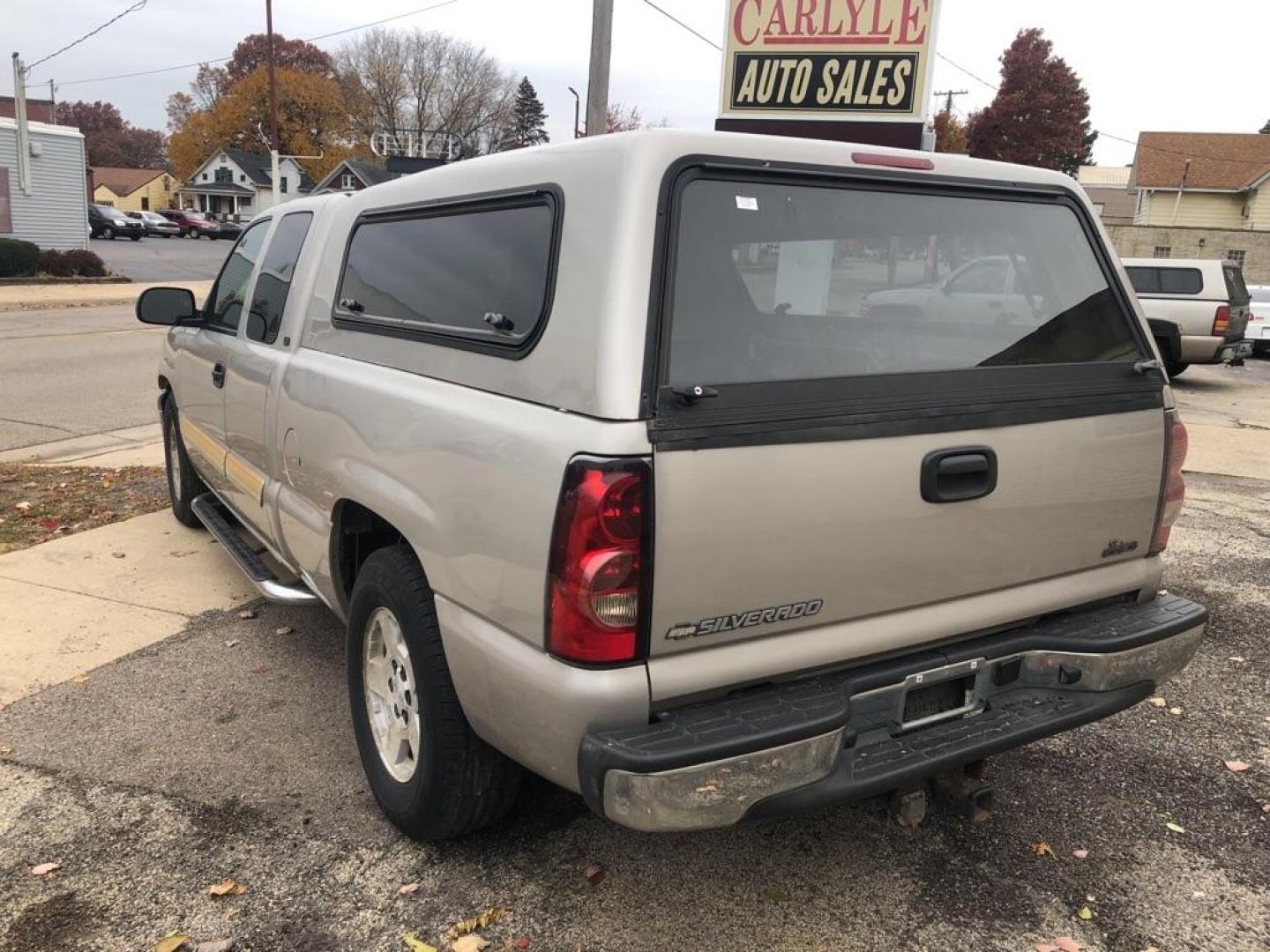 2007 TAN CHEVROLET SILVERADO 1500 CLASSIC (1GCEC19Z77Z) with an 5.3L engine, Automatic transmission, located at 1708 Broadway, Rockford, IL, 61104, (815) 397-5010, 42.252522, -89.069359 - Photo#3