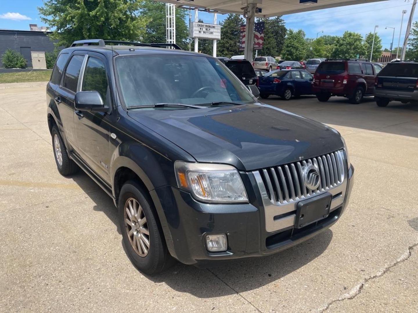 2008 GRAY MERCURY MARINER PREMIER (4M2CU871X8K) with an 3.0L engine, Automatic transmission, located at 1708 Broadway, Rockford, IL, 61104, (815) 397-5010, 42.252522, -89.069359 - Photo#1