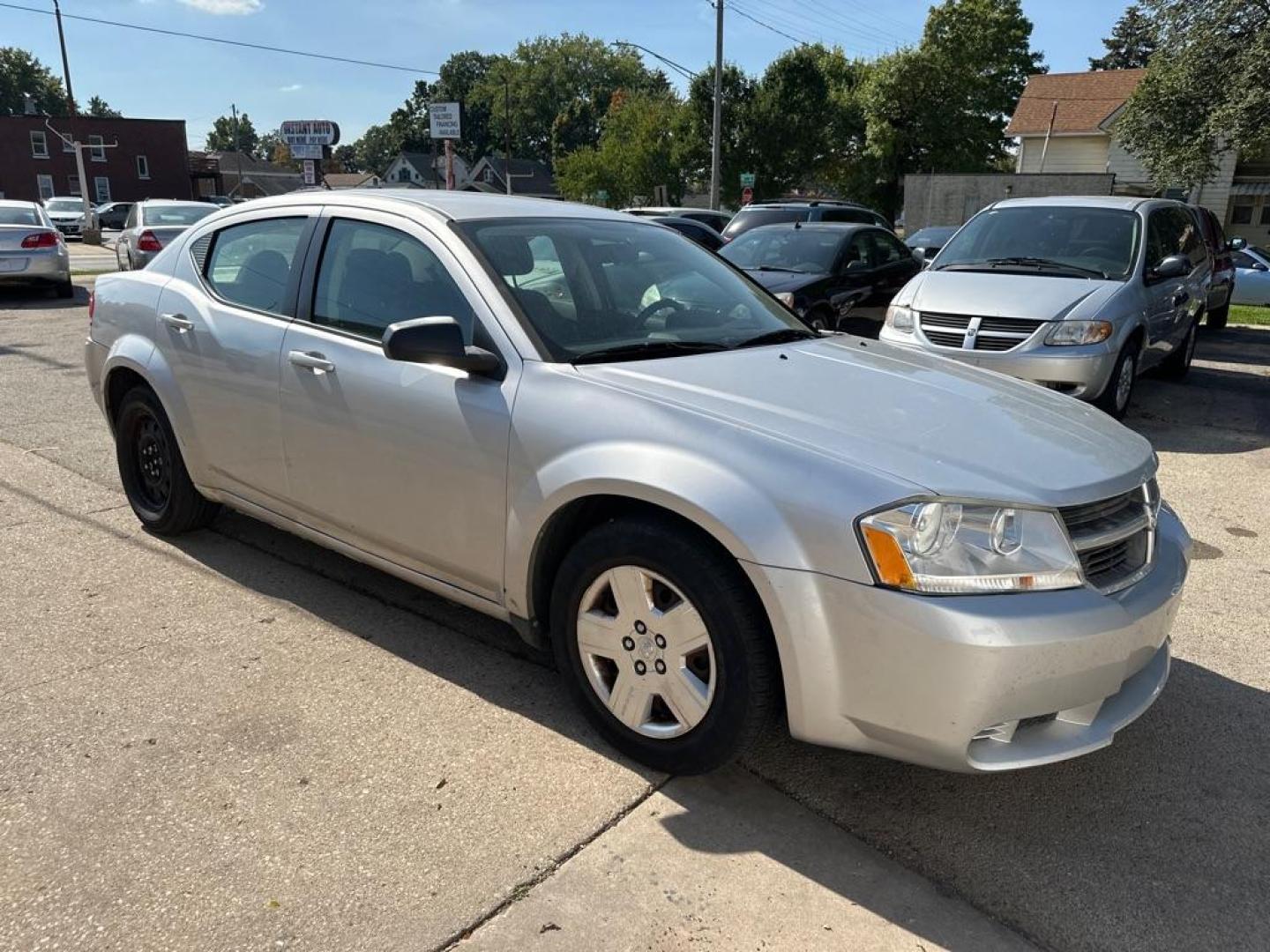 2010 SILVER DODGE AVENGER SXT (1B3CC4FB2AN) with an 2.4L engine, Automatic transmission, located at 1708 Broadway, Rockford, IL, 61104, (815) 397-5010, 42.252522, -89.069359 - Photo#3