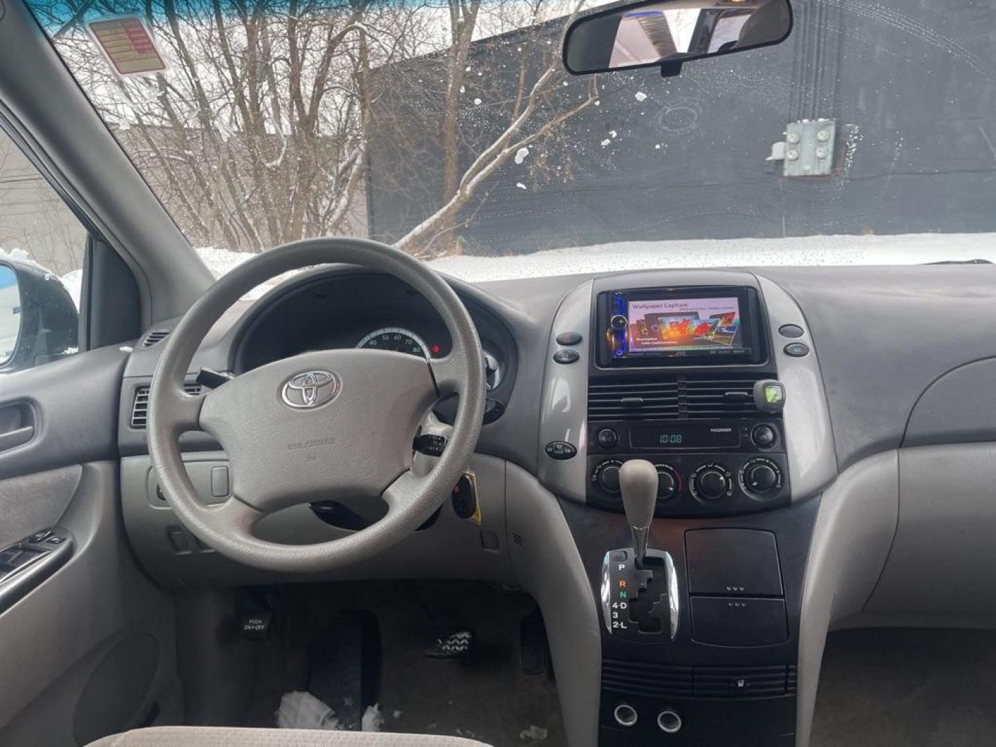 2007 BLUE TOYOTA SIENNA CE (5TDZK23C37S) with an 3.5L engine, Automatic transmission, located at 1708 Broadway, Rockford, IL, 61104, (815) 397-5010, 42.252522, -89.069359 - Photo#6