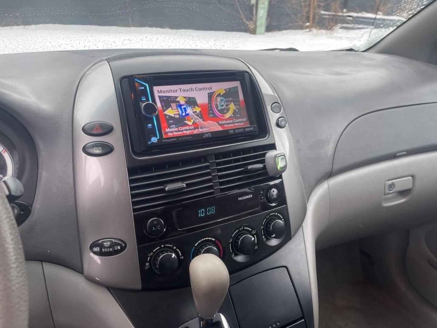 2007 BLUE TOYOTA SIENNA CE (5TDZK23C37S) with an 3.5L engine, Automatic transmission, located at 1708 Broadway, Rockford, IL, 61104, (815) 397-5010, 42.252522, -89.069359 - Photo#7