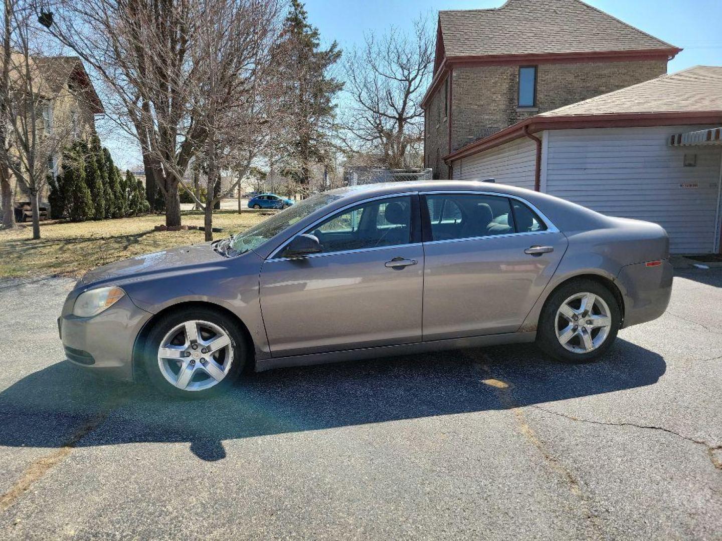 2012 BROWN CHEVROLET MALIBU LS (1G1ZB5E06CF) with an 2.4L engine, Automatic transmission, located at 1708 Broadway, Rockford, IL, 61104, (815) 397-5010, 42.252522, -89.069359 - Photo#1