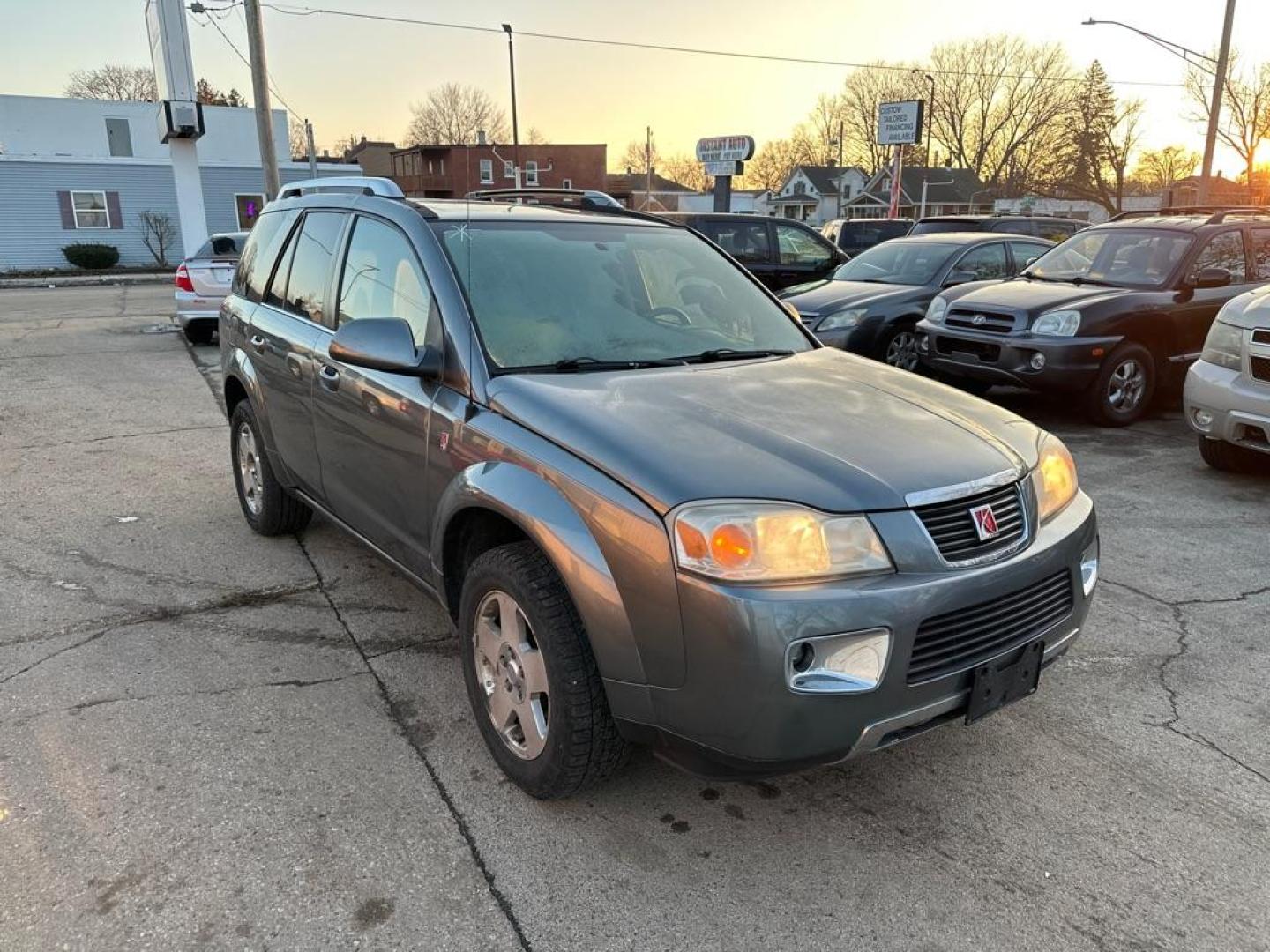 2007 GRAY SATURN VUE (5GZCZ63487S) with an 3.5L engine, Automatic transmission, located at 1708 Broadway, Rockford, IL, 61104, (815) 397-5010, 42.252522, -89.069359 - Photo#3