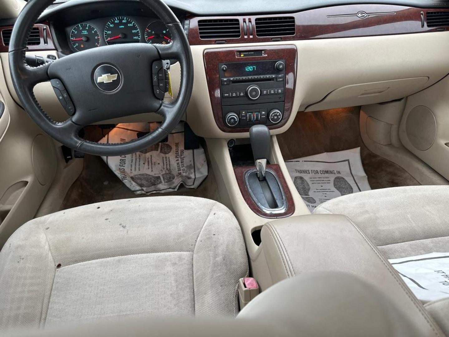 2010 WHITE CHEVROLET IMPALA LT (2G1WB5EKXA1) with an 3.5L engine, Automatic transmission, located at 1708 Broadway, Rockford, IL, 61104, (815) 397-5010, 42.252522, -89.069359 - Photo#5