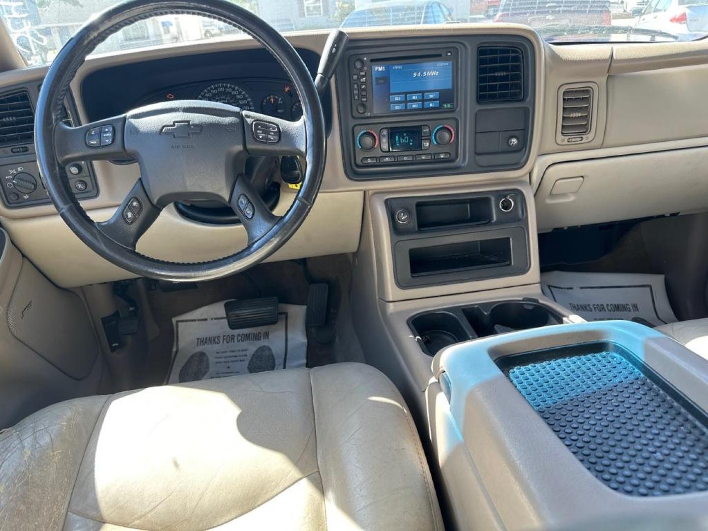 2005 RED CHEVROLET TAHOE 1500 (1GNEK13T25J) with an 5.3L engine, Automatic transmission, located at 1708 Broadway, Rockford, IL, 61104, (815) 397-5010, 42.252522, -89.069359 - Photo#6