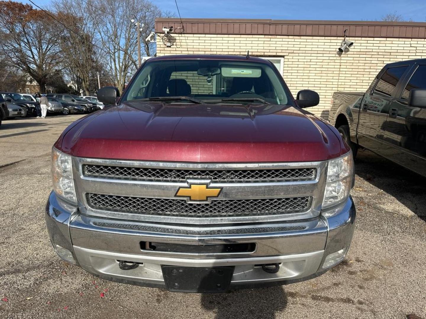 2013 RED CHEVROLET SILVERADO 1500 LT (1GCRKSE73DZ) with an 5.3L engine, Automatic transmission, located at 1708 Broadway, Rockford, IL, 61104, (815) 397-5010, 42.252522, -89.069359 - Photo#0