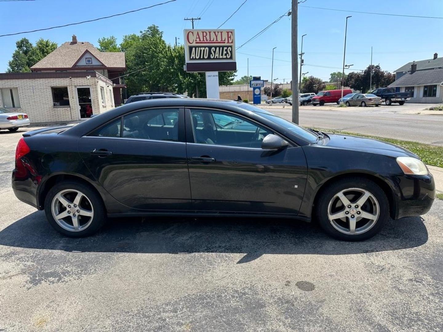 2009 BLACK PONTIAC G6 GT (1G2ZH57N794) with an 3.5L engine, Automatic transmission, located at 1708 Broadway, Rockford, IL, 61104, (815) 397-5010, 42.252522, -89.069359 - Photo#0