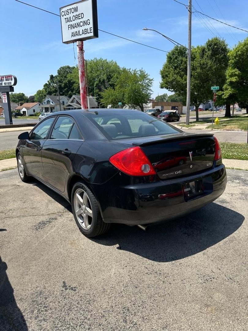 2009 BLACK PONTIAC G6 GT (1G2ZH57N794) with an 3.5L engine, Automatic transmission, located at 1708 Broadway, Rockford, IL, 61104, (815) 397-5010, 42.252522, -89.069359 - Photo#6