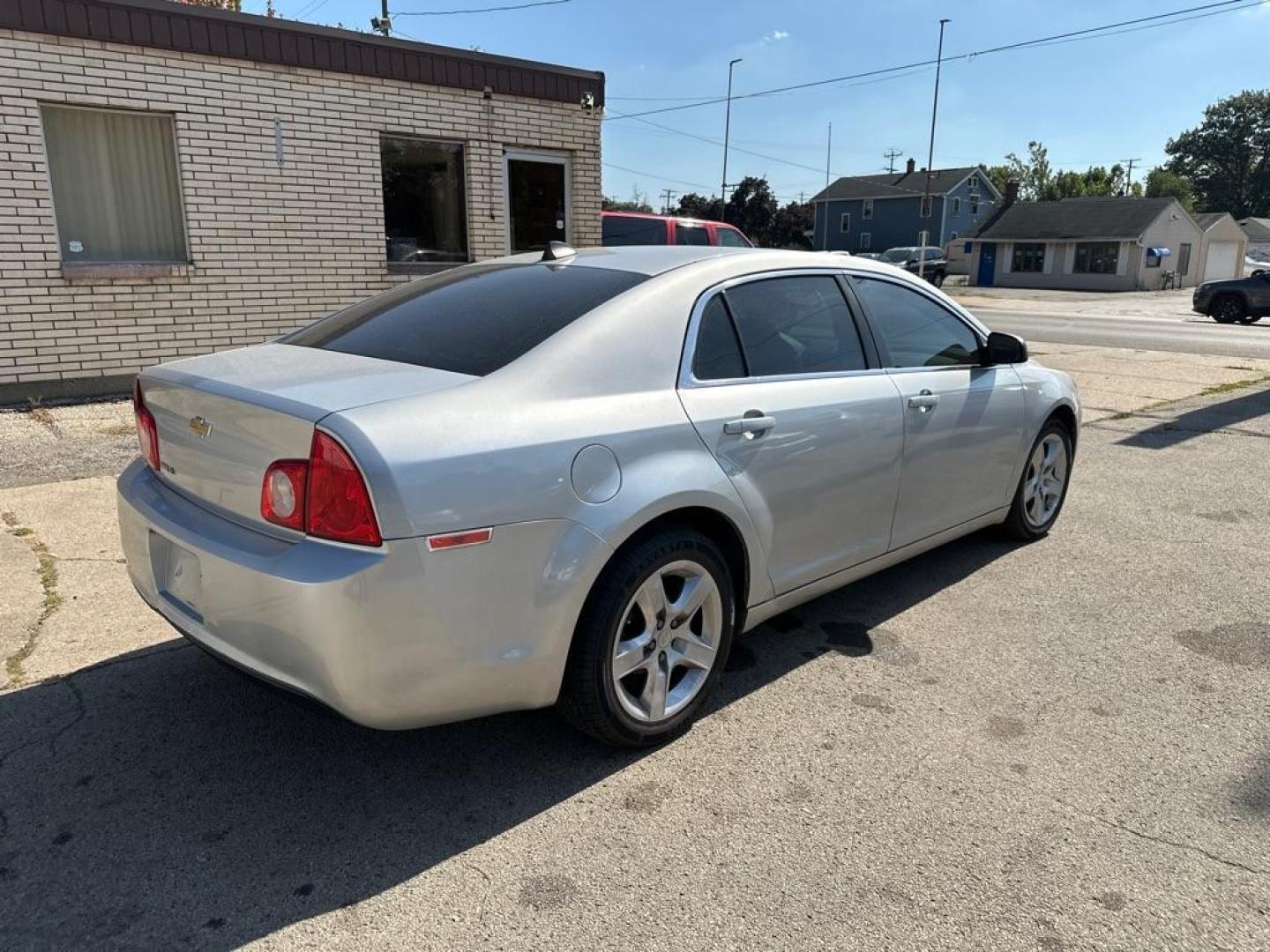 2012 SILVER CHEVROLET MALIBU LS (1G1ZA5EU9CF) with an 2.4L engine, Automatic transmission, located at 1708 Broadway, Rockford, IL, 61104, (815) 397-5010, 42.252522, -89.069359 - Photo#2