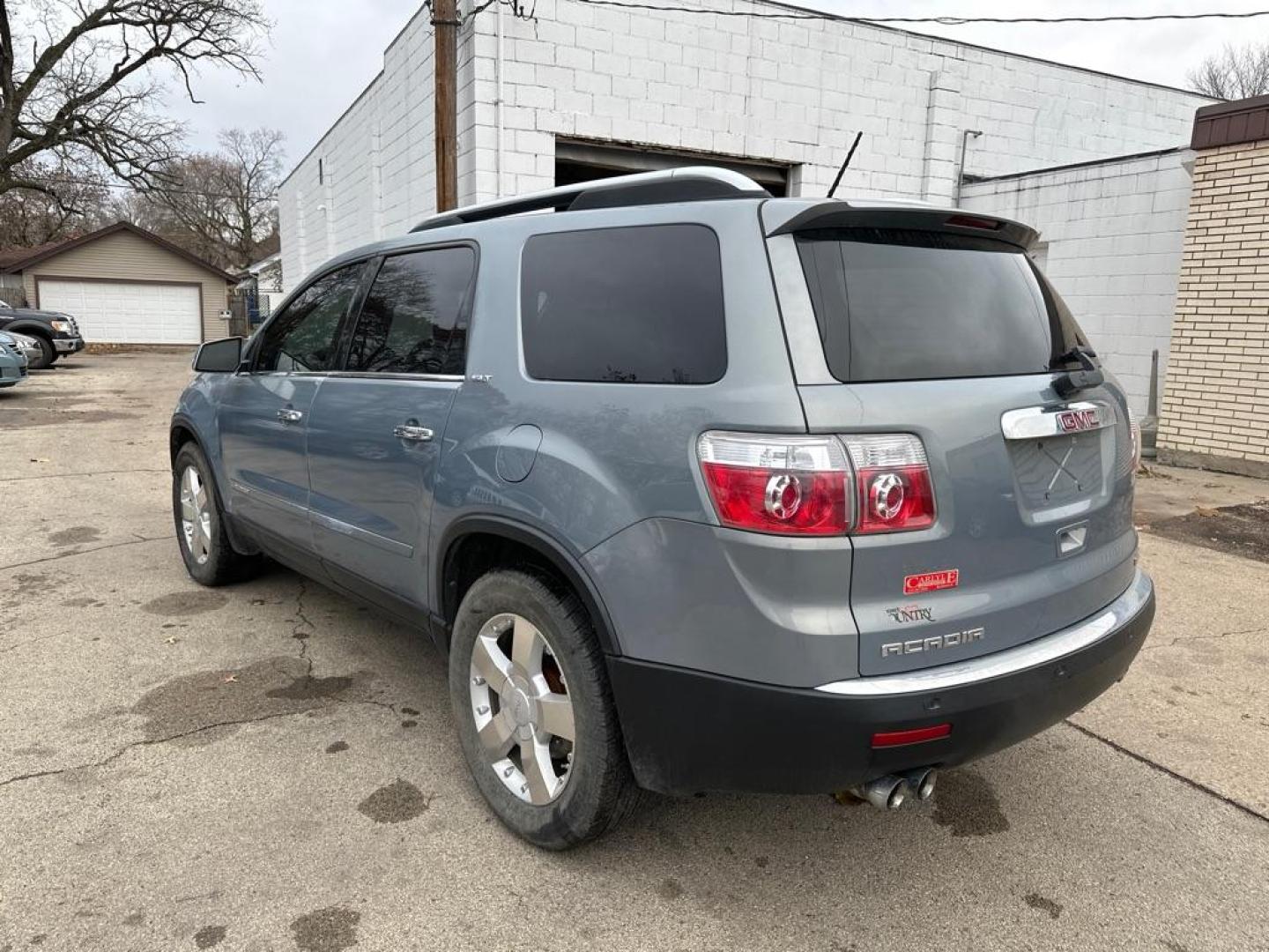 2008 BLUE GMC ACADIA SLT-2 (1GKEV33788J) with an 3.6L engine, Automatic transmission, located at 1708 Broadway, Rockford, IL, 61104, (815) 397-5010, 42.252522, -89.069359 - Photo#1