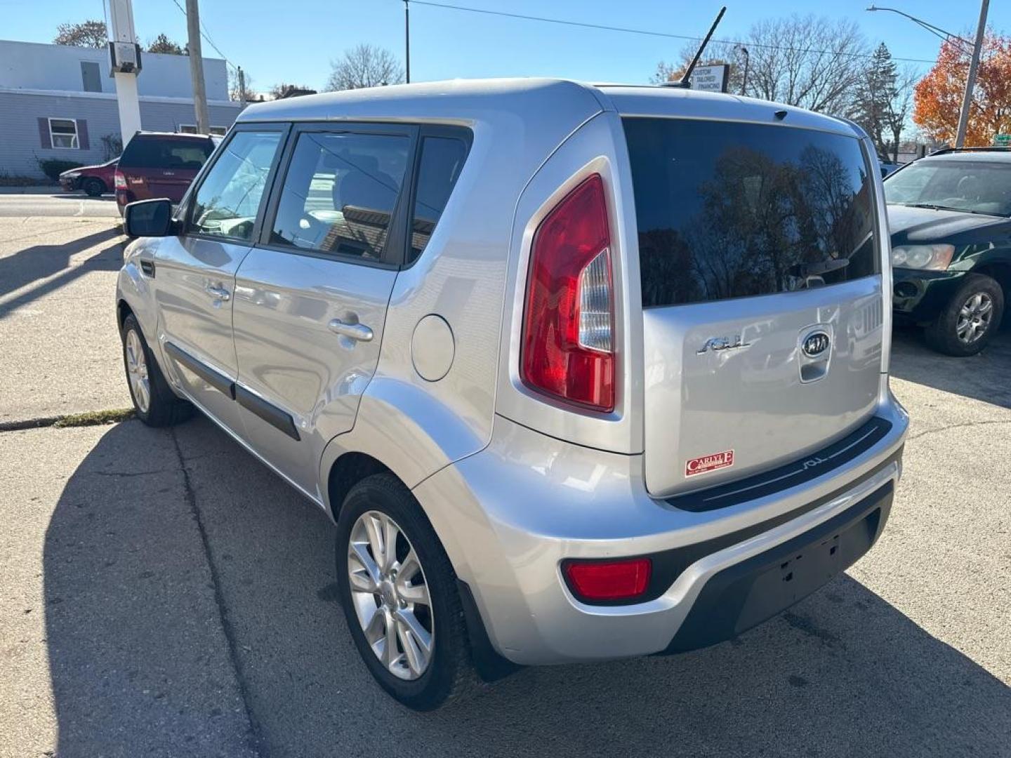 2012 SILVER KIA SOUL + (KNDJT2A62C7) with an 2.0L engine, Automatic transmission, located at 1708 Broadway, Rockford, IL, 61104, (815) 397-5010, 42.252522, -89.069359 - Photo#1