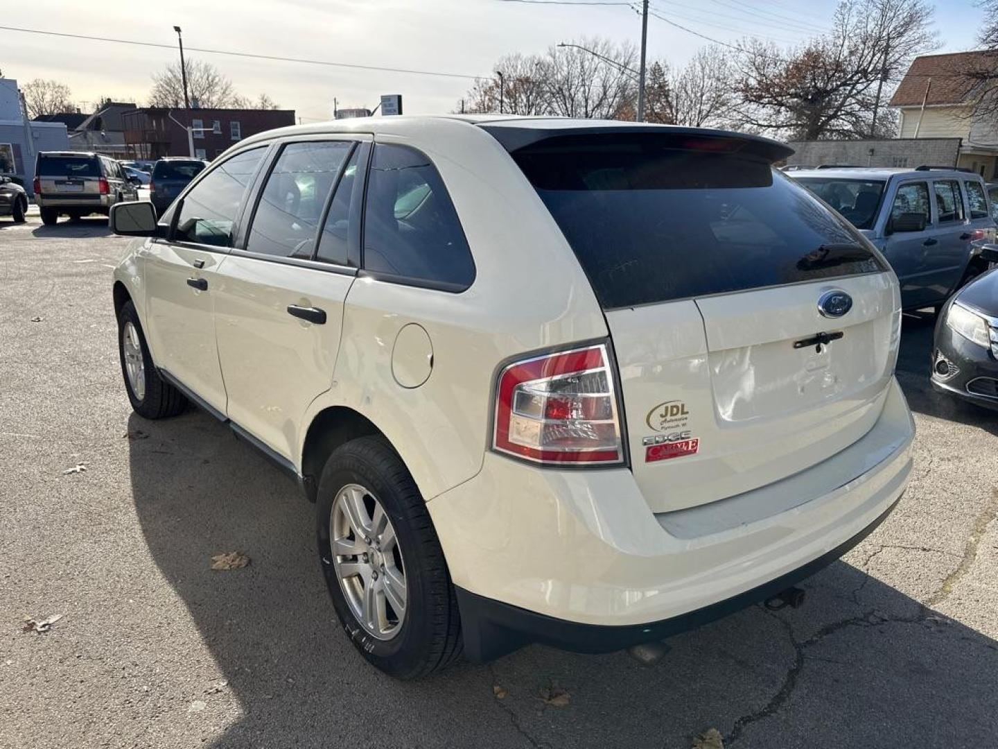 2007 WHITE FORD EDGE SE (2FMDK46C87B) with an 3.5L engine, Automatic transmission, located at 1708 Broadway, Rockford, IL, 61104, (815) 397-5010, 42.252522, -89.069359 - Photo#1