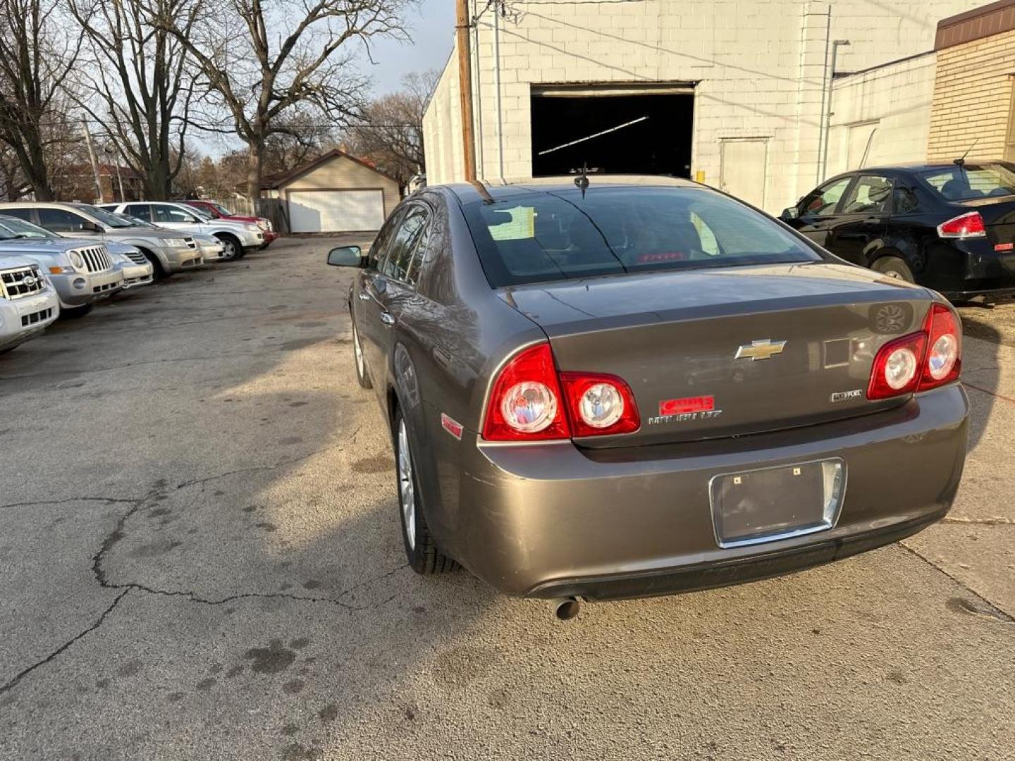 2010 GRAY CHEVROLET MALIBU LTZ (1G1ZE5E0XAF) with an 2.4L engine, Automatic transmission, located at 1708 Broadway, Rockford, IL, 61104, (815) 397-5010, 42.252522, -89.069359 - Photo#1