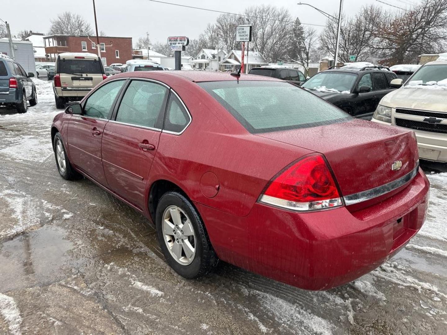 2008 RED CHEVROLET IMPALA LT (2G1WT58K981) with an 3.5L engine, Automatic transmission, located at 1708 Broadway, Rockford, IL, 61104, (815) 397-5010, 42.252522, -89.069359 - Photo#1