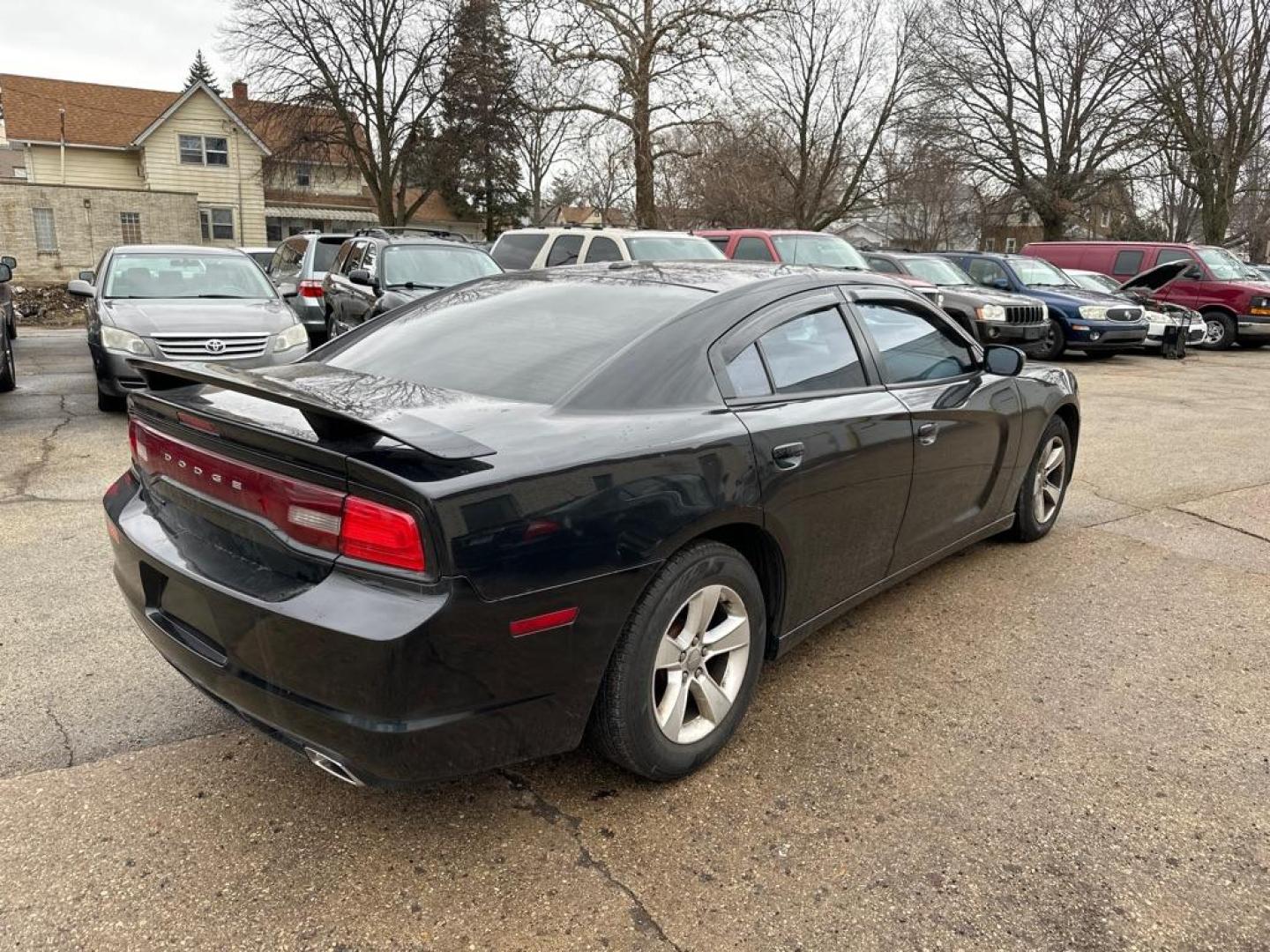 2012 BLACK DODGE CHARGER SE (2C3CDXBG5CH) with an 3.6L engine, Automatic transmission, located at 1708 Broadway, Rockford, IL, 61104, (815) 397-5010, 42.252522, -89.069359 - Photo#3