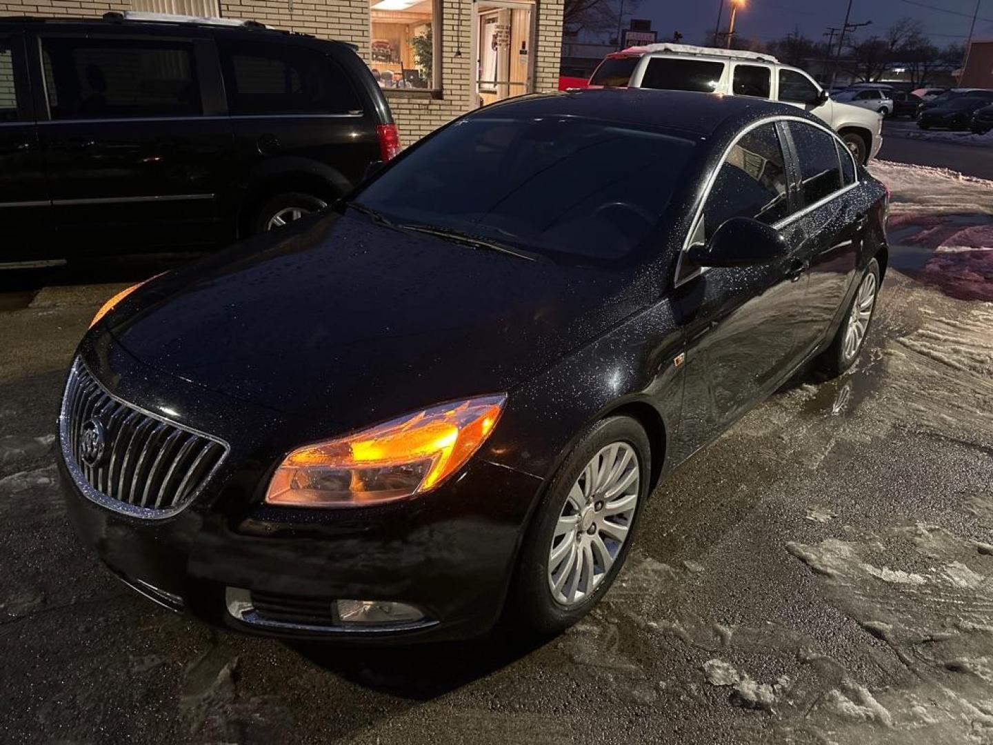 2011 BLACK /black BUICK REGAL CXL (2G4GN5ECXB9) with an 2.4L engine, Automatic transmission, located at 1708 Broadway, Rockford, IL, 61104, (815) 397-5010, 42.252522, -89.069359 - Photo#0