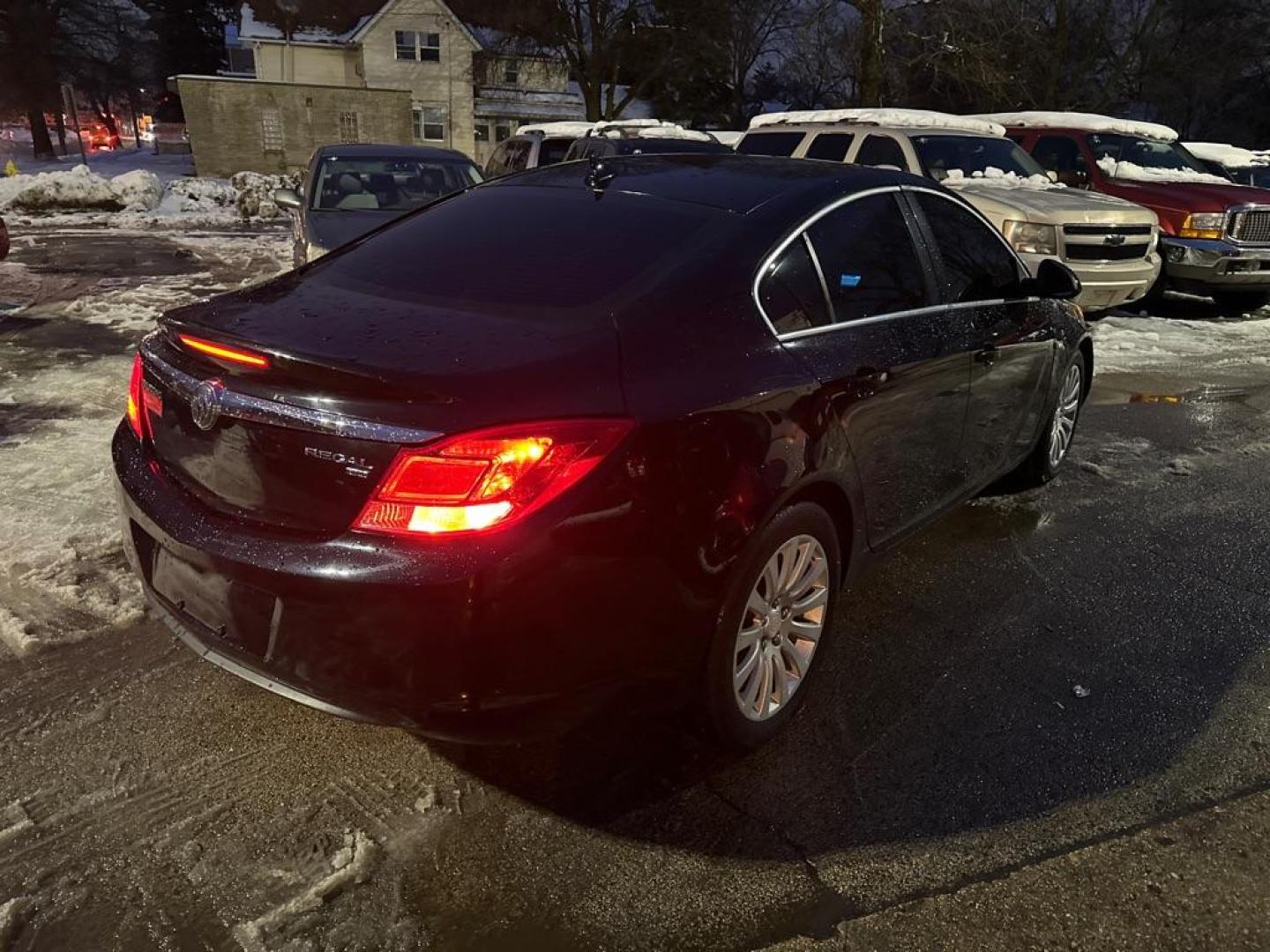 2011 BLACK /black BUICK REGAL CXL (2G4GN5ECXB9) with an 2.4L engine, Automatic transmission, located at 1708 Broadway, Rockford, IL, 61104, (815) 397-5010, 42.252522, -89.069359 - Photo#2