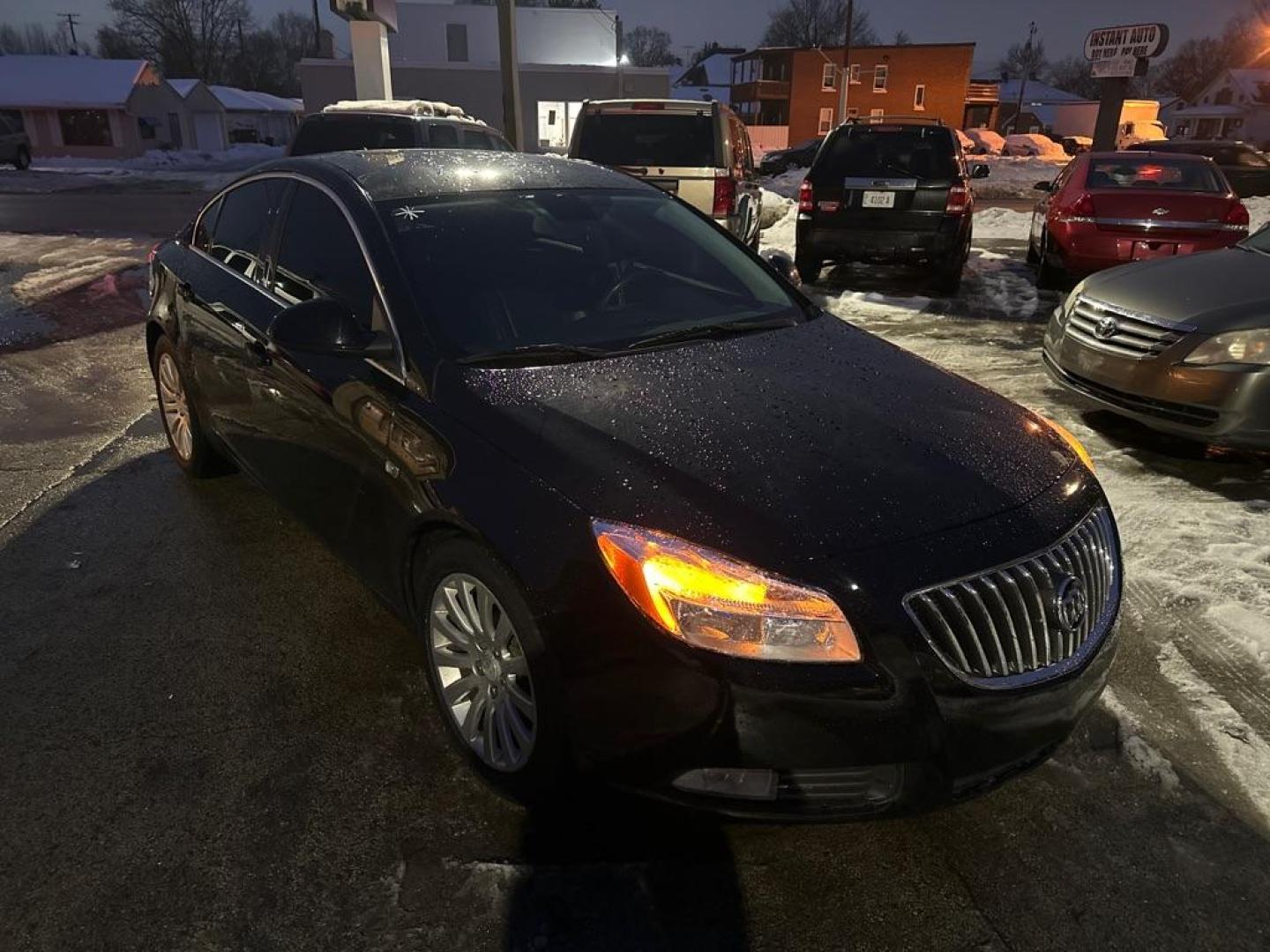 2011 BLACK /black BUICK REGAL CXL (2G4GN5ECXB9) with an 2.4L engine, Automatic transmission, located at 1708 Broadway, Rockford, IL, 61104, (815) 397-5010, 42.252522, -89.069359 - Photo#3