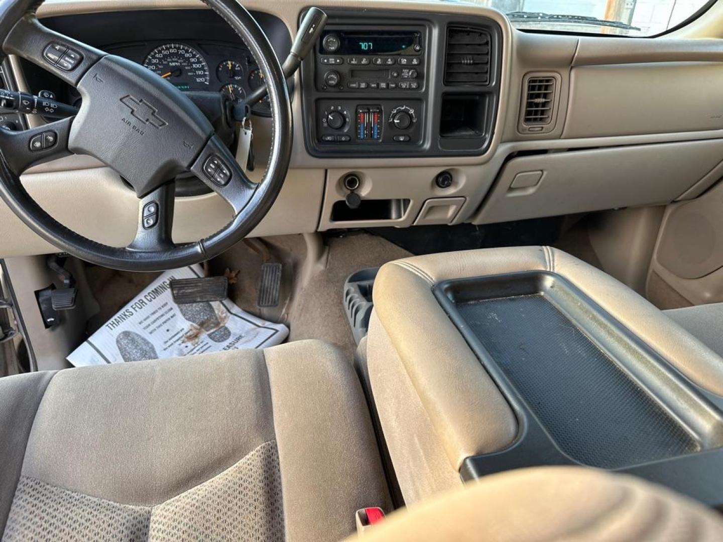 2004 TAN CHEVROLET TAHOE 1500 (1GNEK13Z64J) with an 5.3L engine, Automatic transmission, located at 1708 Broadway, Rockford, IL, 61104, (815) 397-5010, 42.252522, -89.069359 - Photo#7