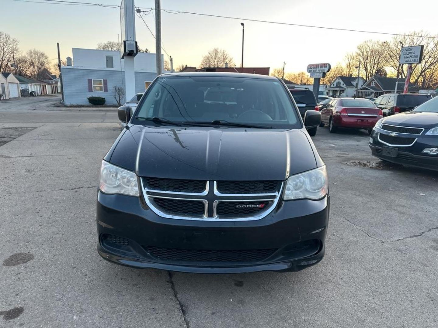 2013 BLACK DODGE GRAND CARAVAN SE (2C4RDGBG9DR) with an 3.6L engine, Automatic transmission, located at 1708 Broadway, Rockford, IL, 61104, (815) 397-5010, 42.252522, -89.069359 - Photo#4