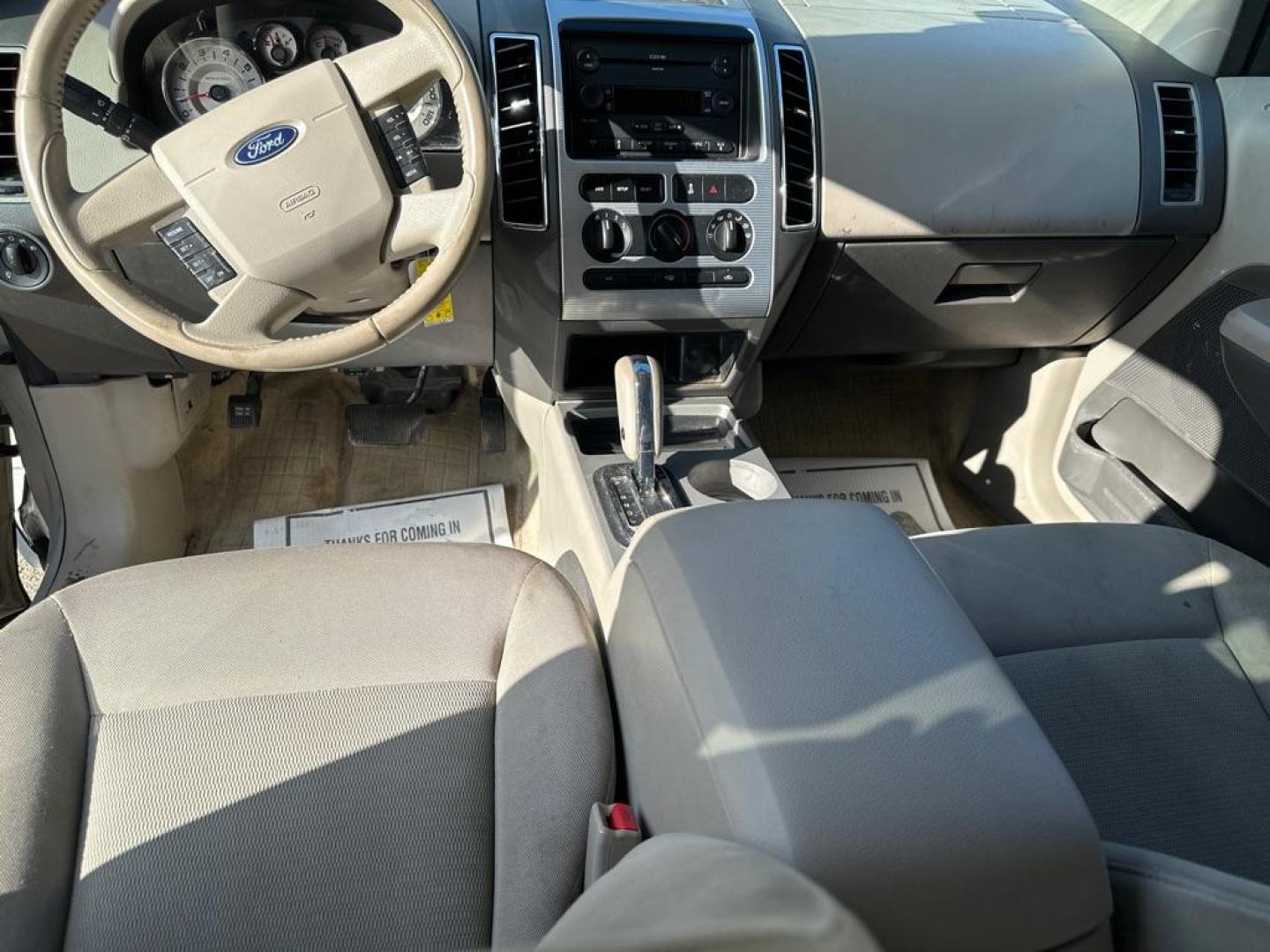 2007 WHITE FORD EDGE SEL (2FMDK38C37B) with an 3.5L engine, Automatic transmission, located at 1708 Broadway, Rockford, IL, 61104, (815) 397-5010, 42.252522, -89.069359 - Photo#7