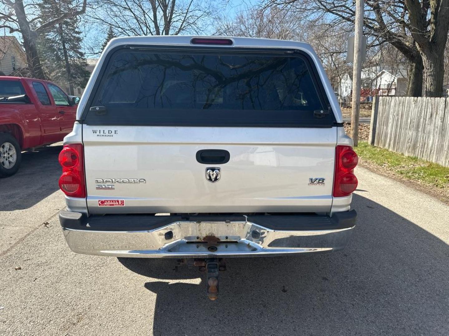 2006 SILVER DODGE DAKOTA QUAD SLT (1D7HW48N66S) with an 4.7L engine, Automatic transmission, located at 1708 Broadway, Rockford, IL, 61104, (815) 397-5010, 42.252522, -89.069359 - Photo#2