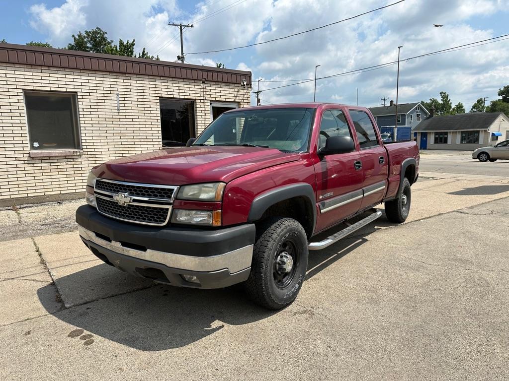 photo of 2005 CHEVROLET SILVERADO 2500 4DR