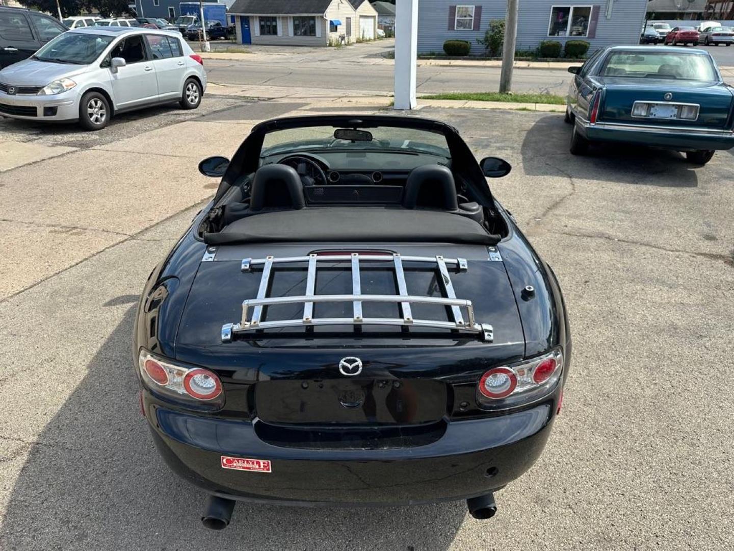 2006 BLACK MAZDA MX-5 MIATA (JM1NC25F760) with an 2.0L engine, 6-Speed Manual transmission, located at 1708 Broadway, Rockford, IL, 61104, (815) 397-5010, 42.252522, -89.069359 - Photo#6