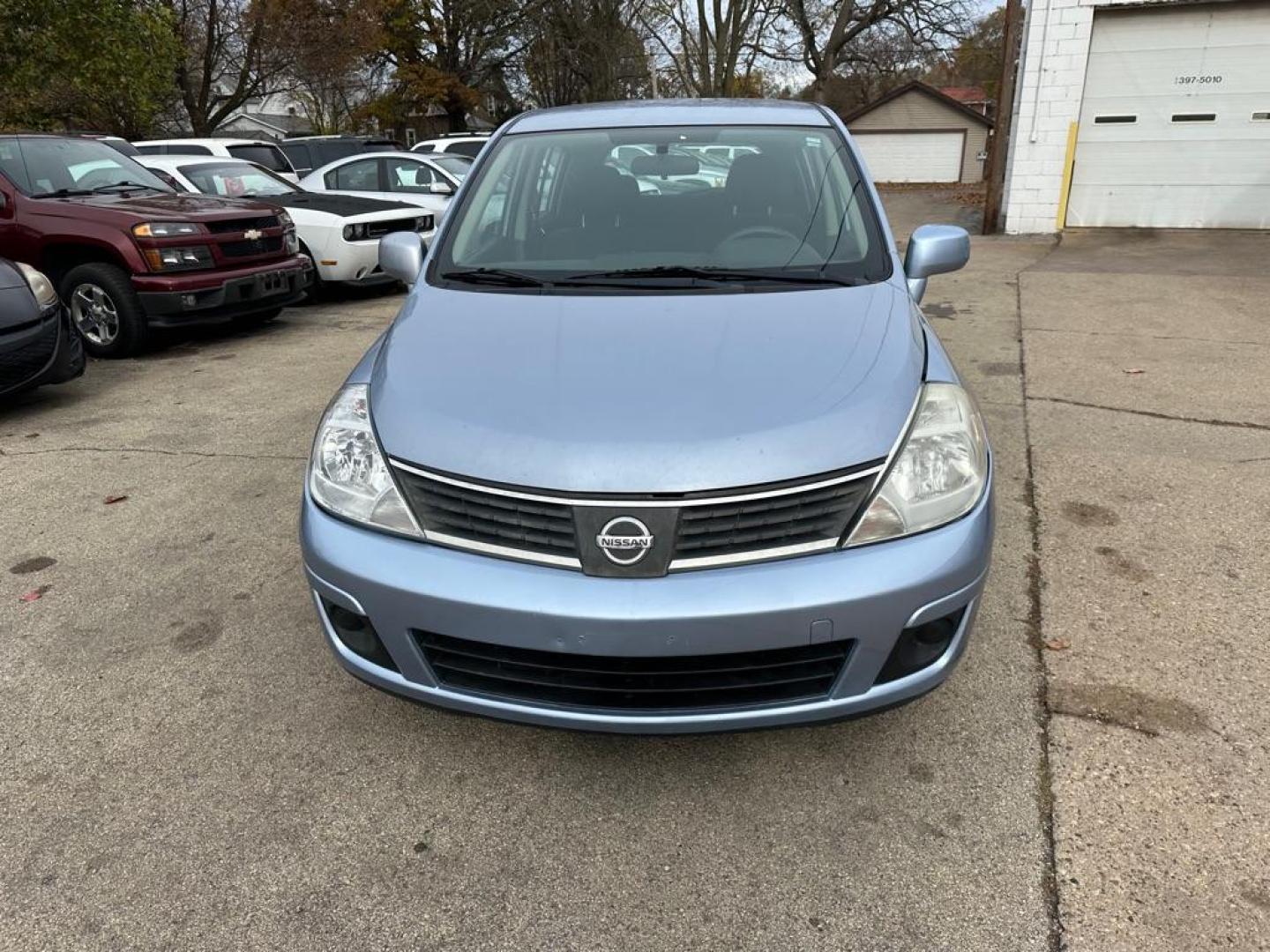 2008 SILVER NISSAN VERSA S (3N1BC13E38L) with an 1.8L engine, Continuously Variable transmission, located at 1708 Broadway, Rockford, IL, 61104, (815) 397-5010, 42.252522, -89.069359 - Photo#1