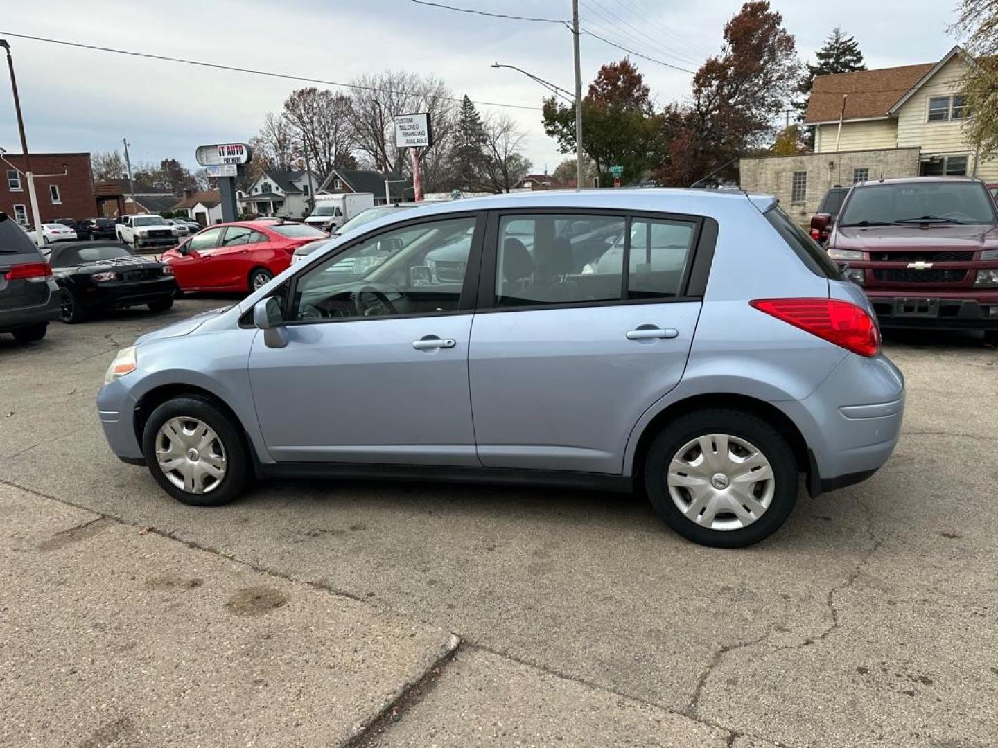 2008 SILVER NISSAN VERSA S (3N1BC13E38L) with an 1.8L engine, Continuously Variable transmission, located at 1708 Broadway, Rockford, IL, 61104, (815) 397-5010, 42.252522, -89.069359 - Photo#7