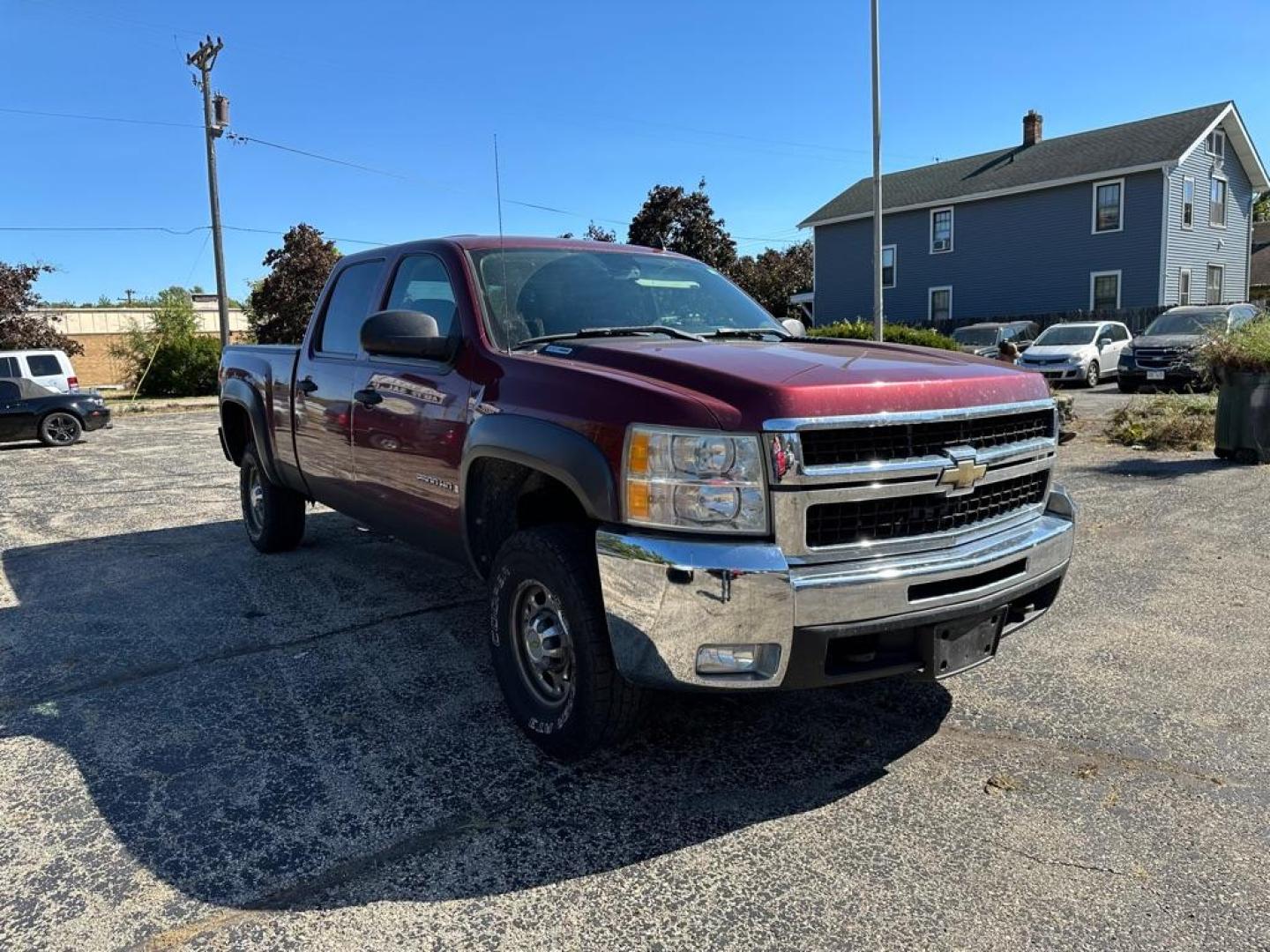 2008 MAROON CHEVROLET SILVERADO 2500 HEAVY DUTY (1GCHK23608F) with an 6.6L engine, Automatic transmission, located at 1708 Broadway, Rockford, IL, 61104, (815) 397-5010, 42.252522, -89.069359 - Photo#2