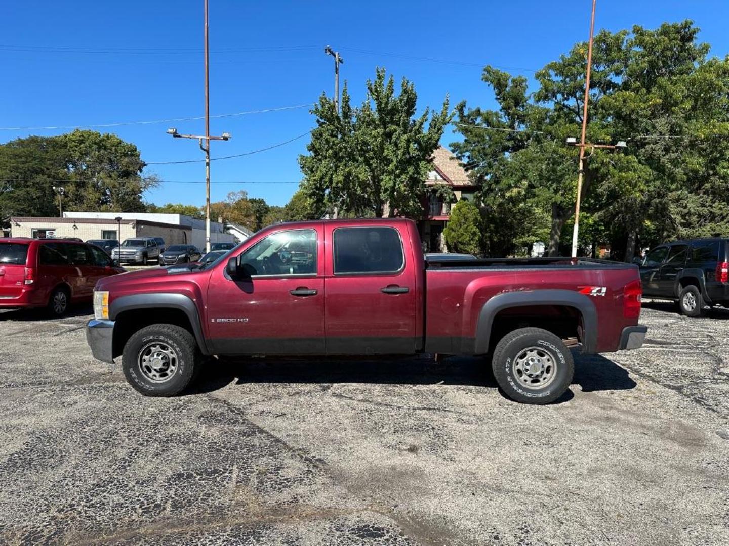 2008 MAROON CHEVROLET SILVERADO 2500 HEAVY DUTY (1GCHK23608F) with an 6.6L engine, Automatic transmission, located at 1708 Broadway, Rockford, IL, 61104, (815) 397-5010, 42.252522, -89.069359 - Photo#7