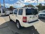 2008 WHITE JEEP LIBERTY LIMITED (1J8GN58K98W) with an 3.7L engine, Automatic transmission, located at 1708 Broadway, Rockford, IL, 61104, (815) 397-5010, 42.252522, -89.069359 - Photo#6