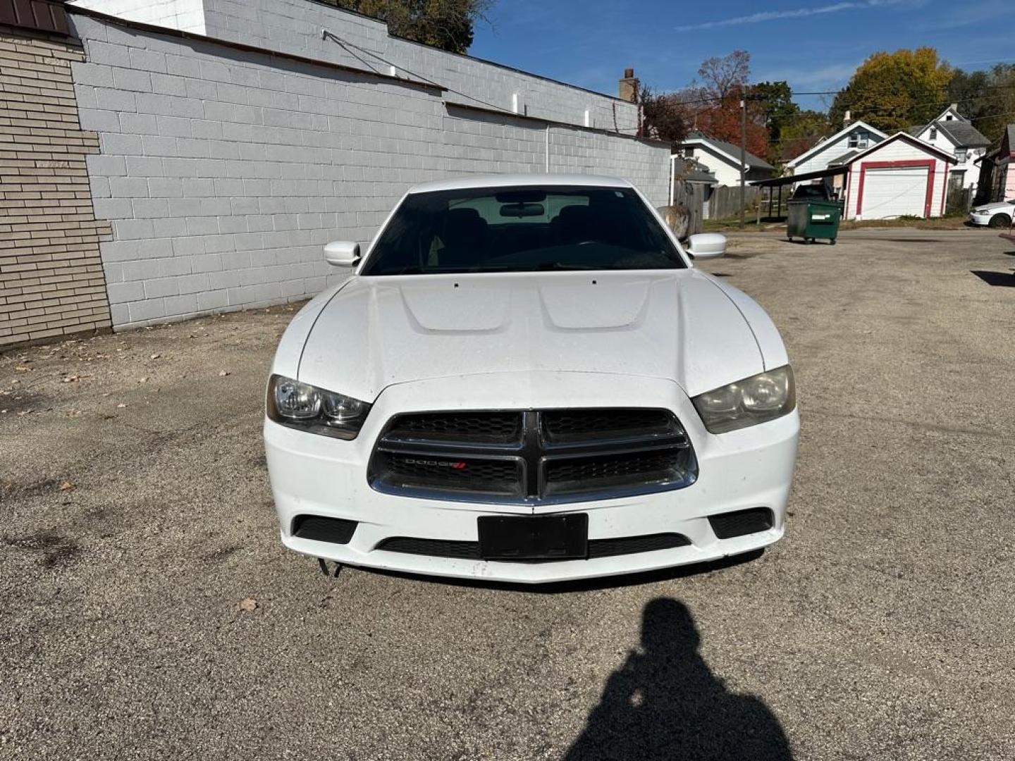 2014 WHITE DODGE CHARGER SE (2C3CDXBG4EH) with an 3.6L engine, Automatic transmission, located at 1708 Broadway, Rockford, IL, 61104, (815) 397-5010, 42.252522, -89.069359 - Photo#1