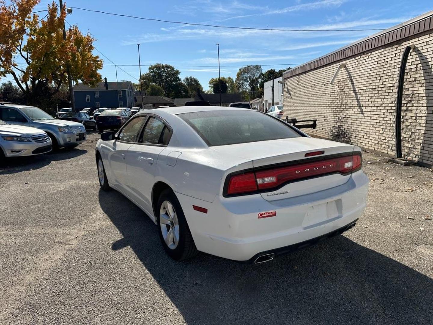 2014 WHITE DODGE CHARGER SE (2C3CDXBG4EH) with an 3.6L engine, Automatic transmission, located at 1708 Broadway, Rockford, IL, 61104, (815) 397-5010, 42.252522, -89.069359 - Photo#6