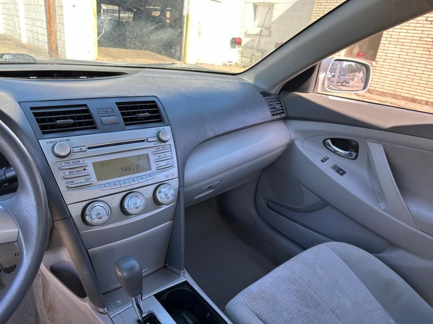 2010 SILVER TOYOTA CAMRY BASE (4T4BF3EK0AR) with an 2.5L engine, Automatic transmission, located at 1708 Broadway, Rockford, IL, 61104, (815) 397-5010, 42.252522, -89.069359 - Photo#8