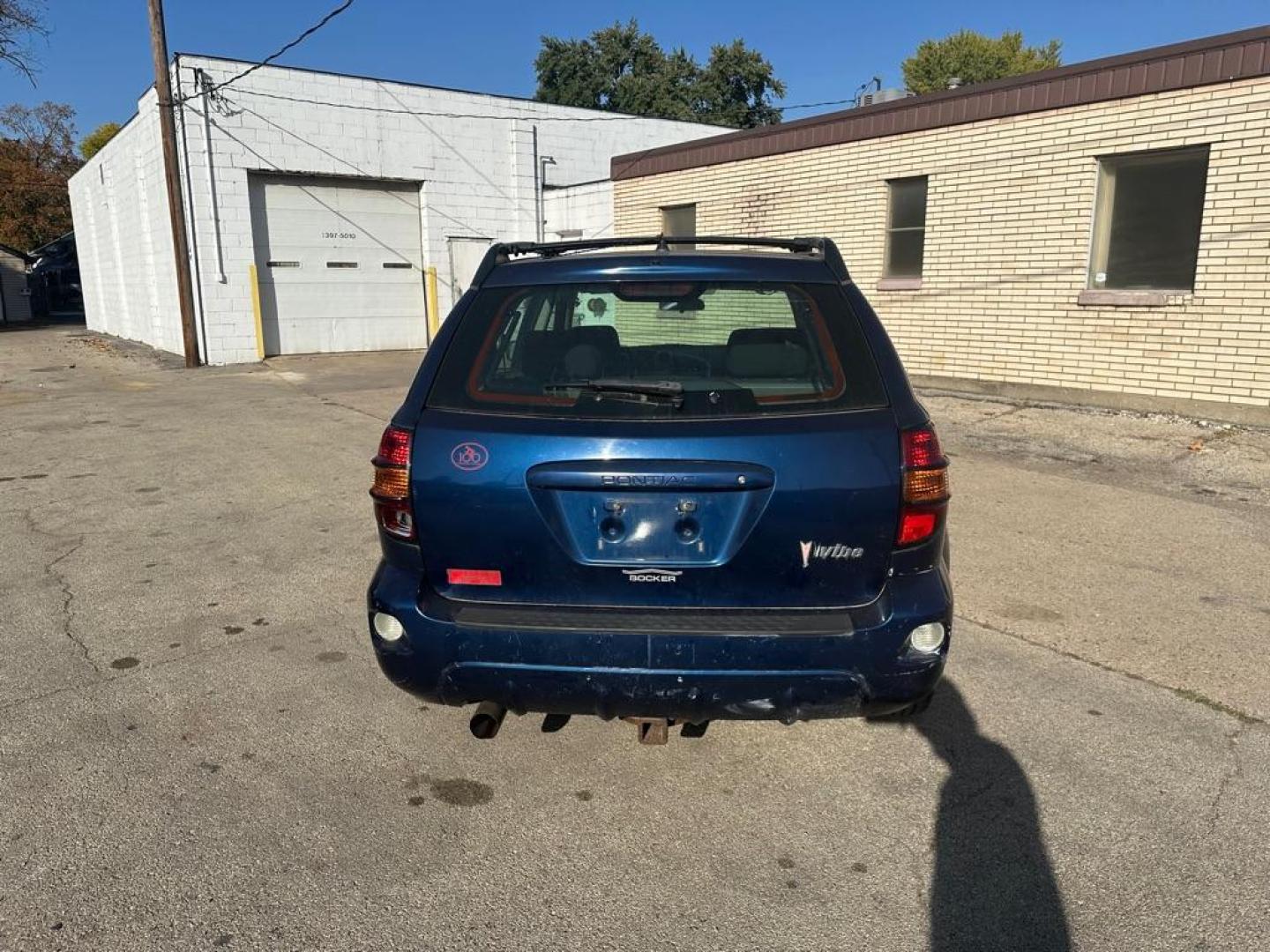 2004 BLUE PONTIAC VIBE (5Y2SL62834Z) with an 1.8L engine, Automatic transmission, located at 1708 Broadway, Rockford, IL, 61104, (815) 397-5010, 42.252522, -89.069359 - Photo#4