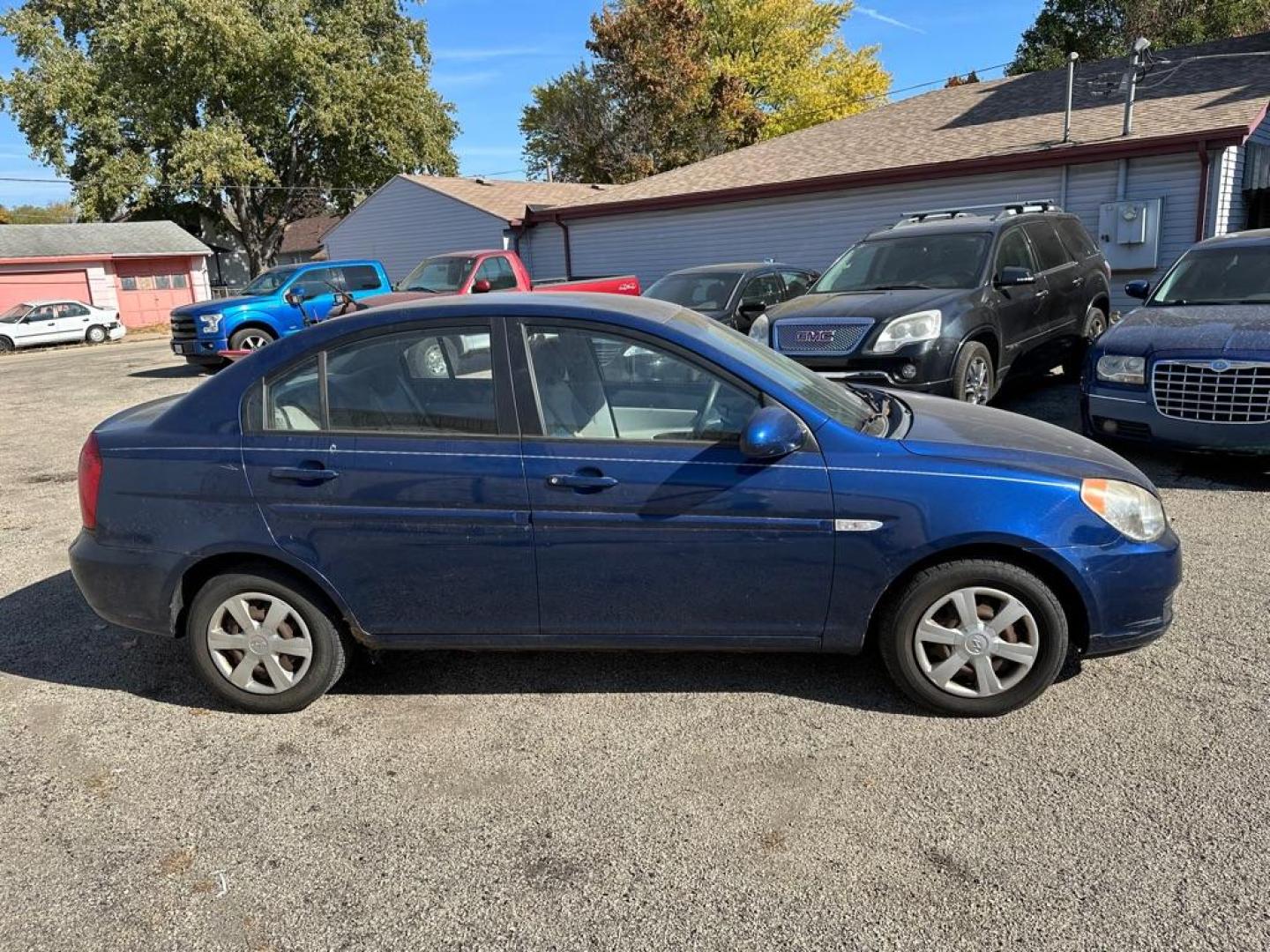 2007 BLUE HYUNDAI ACCENT GLS (KMHCN46C27U) with an 1.6L engine, Automatic transmission, located at 1708 Broadway, Rockford, IL, 61104, (815) 397-5010, 42.252522, -89.069359 - Photo#1