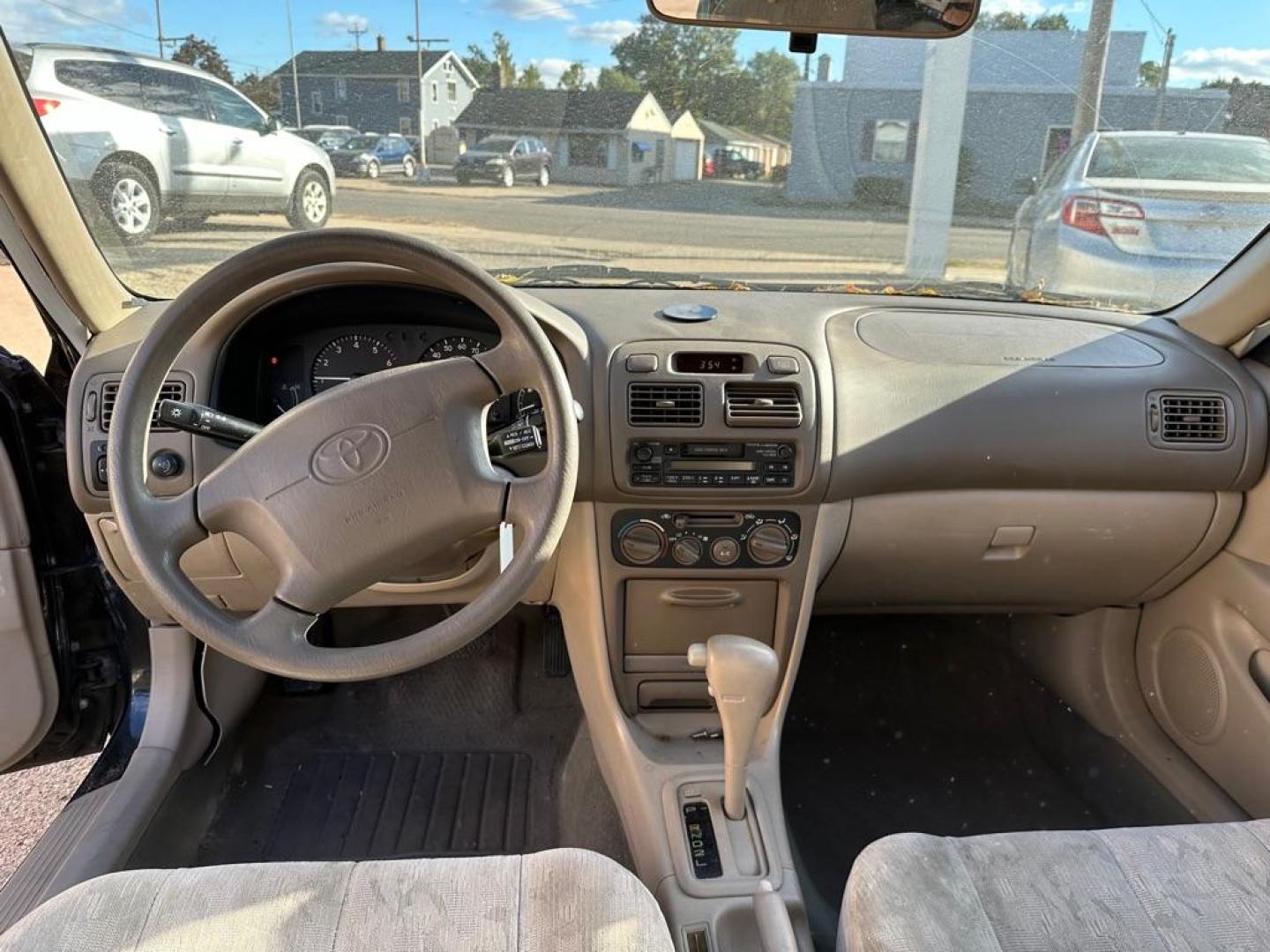 1998 BLACK TOYOTA COROLLA VE (1NXBR18E4WZ) with an 1.8L engine, Automatic transmission, located at 1708 Broadway, Rockford, IL, 61104, (815) 397-5010, 42.252522, -89.069359 - Photo#9