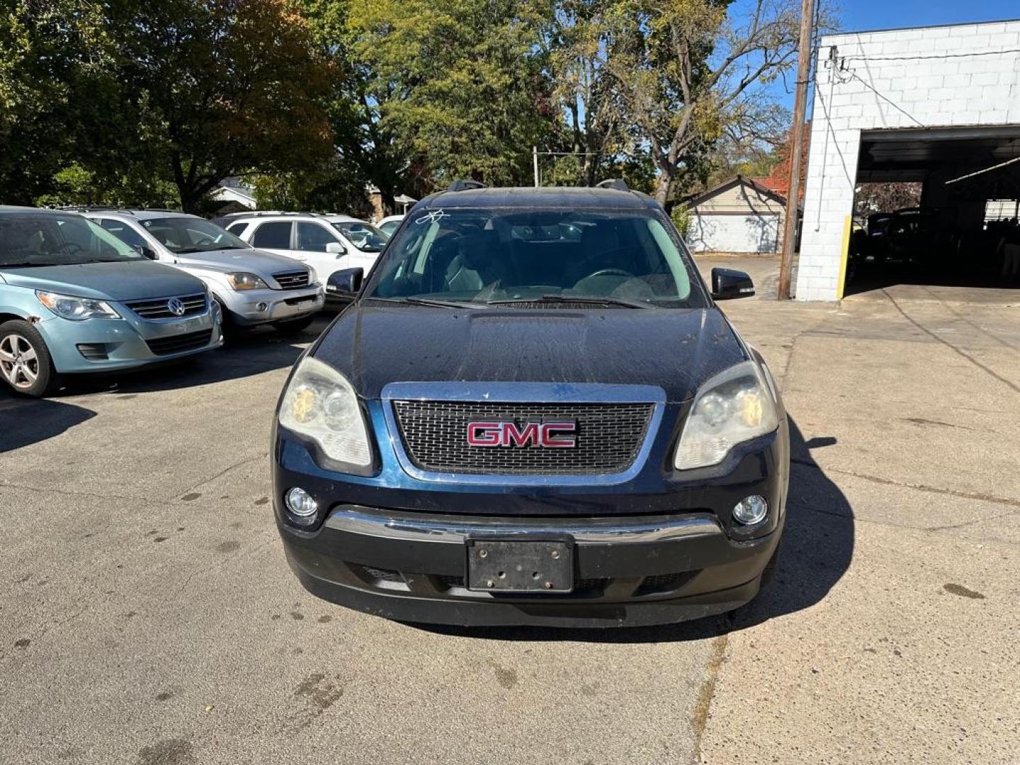 2012 BLUE GMC ACADIA SLT-1 (1GKKVRED1CJ) with an 3.6L engine, Automatic transmission, located at 1708 Broadway, Rockford, IL, 61104, (815) 397-5010, 42.252522, -89.069359 - Photo#1