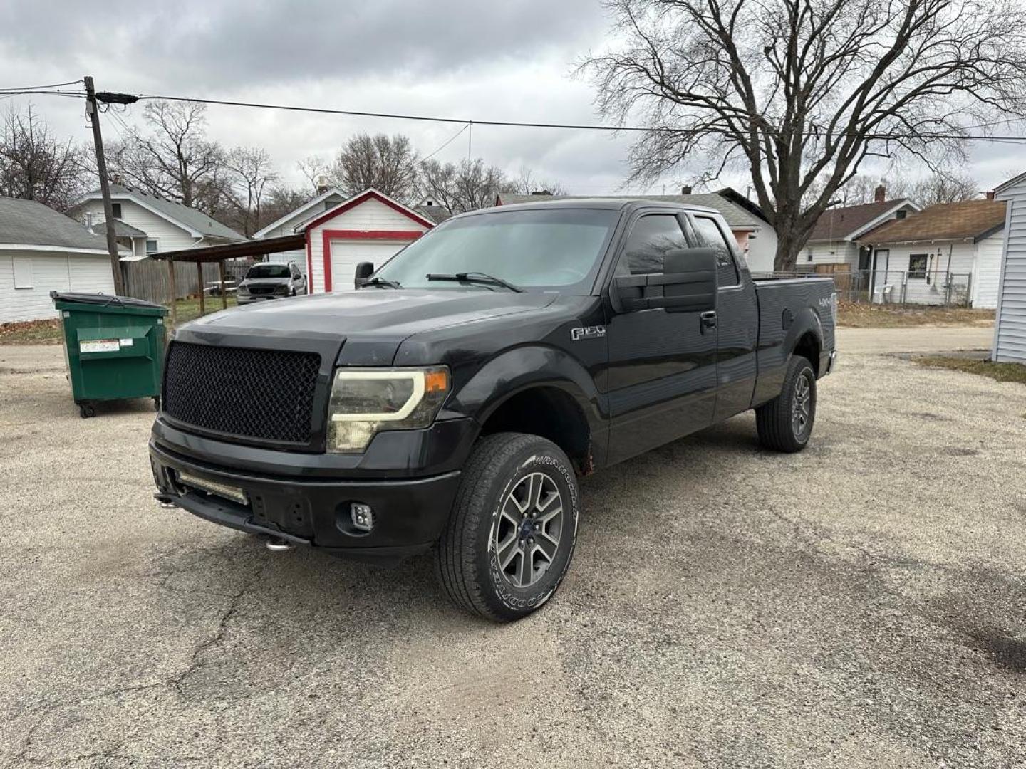 2013 BLACK FORD F150 SUPER CAB (1FTFX1EF3DK) with an 5.0L engine, Automatic transmission, located at 1708 Broadway, Rockford, IL, 61104, (815) 397-5010, 42.252522, -89.069359 - Photo#0