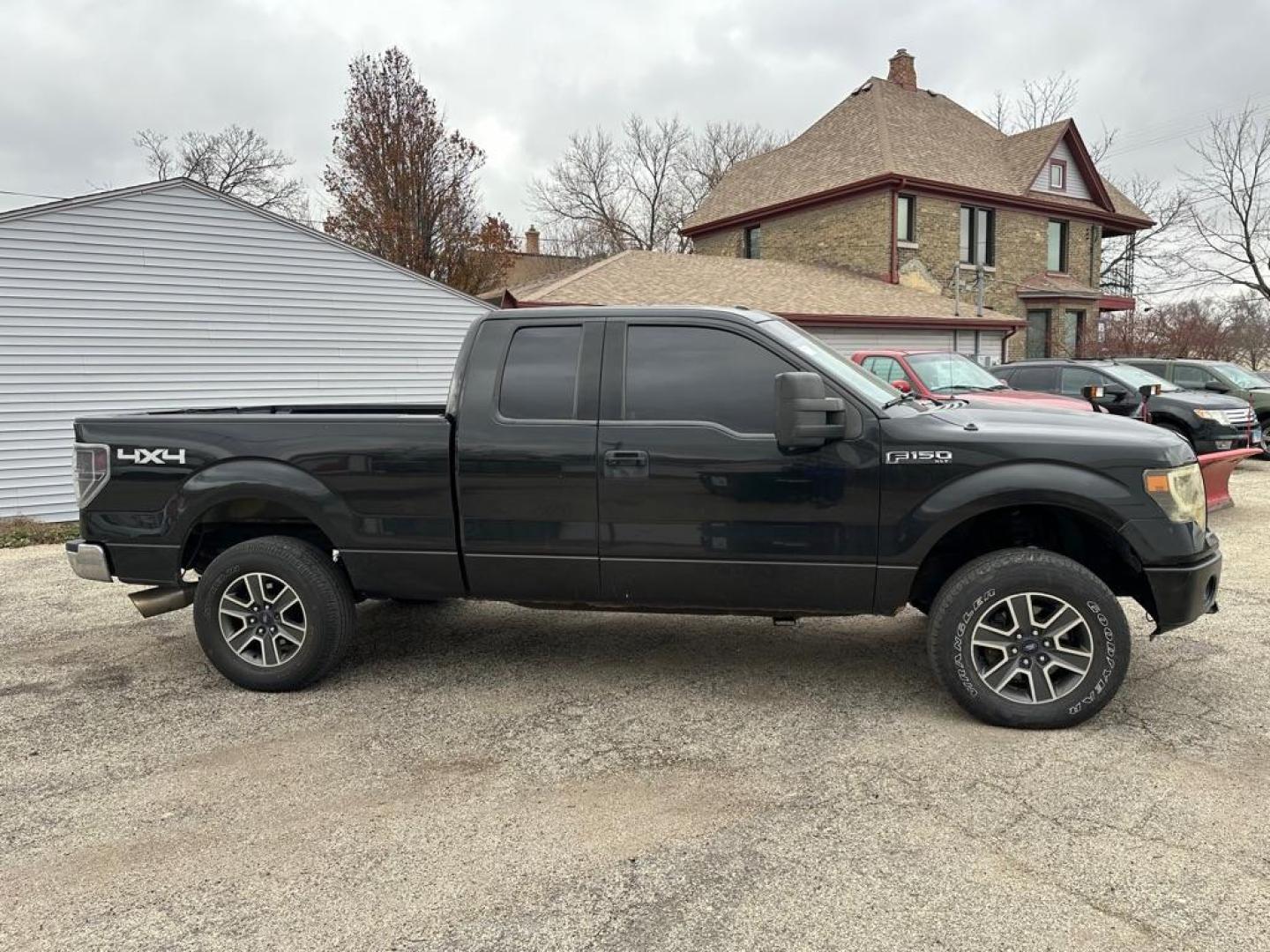 2013 BLACK FORD F150 SUPER CAB (1FTFX1EF3DK) with an 5.0L engine, Automatic transmission, located at 1708 Broadway, Rockford, IL, 61104, (815) 397-5010, 42.252522, -89.069359 - Photo#3