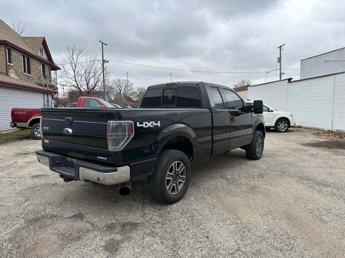 2013 BLACK FORD F150 SUPER CAB (1FTFX1EF3DK) with an 5.0L engine, Automatic transmission, located at 1708 Broadway, Rockford, IL, 61104, (815) 397-5010, 42.252522, -89.069359 - Photo#4