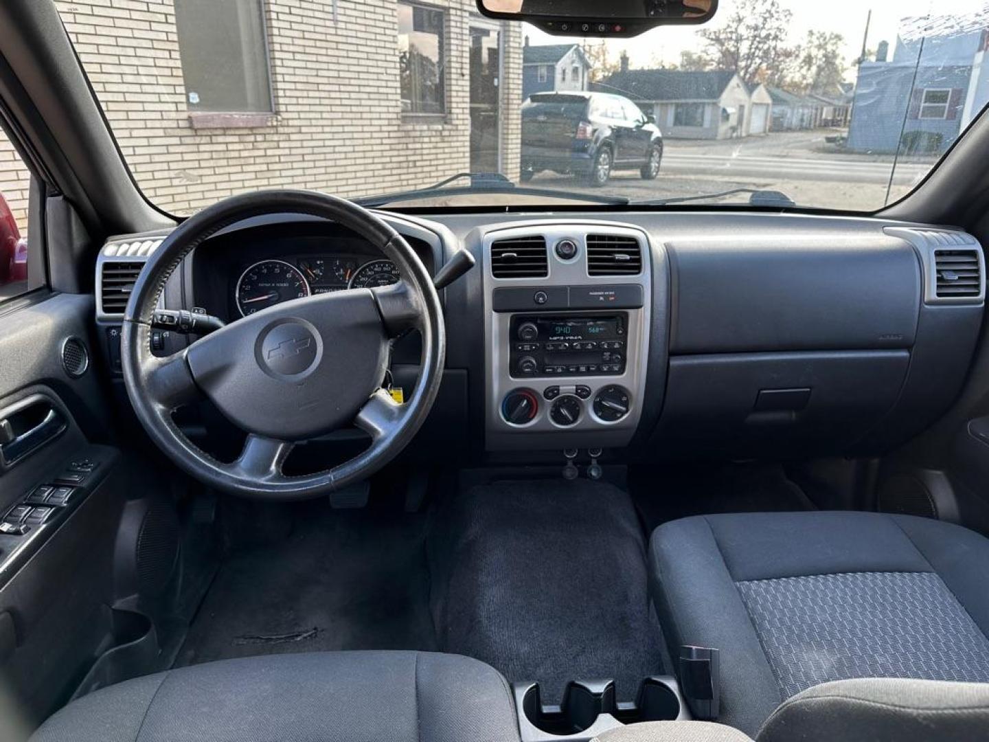 2009 RED CHEVROLET COLORADO (1GCCS13E298) with an 3.7L engine, Automatic transmission, located at 1708 Broadway, Rockford, IL, 61104, (815) 397-5010, 42.252522, -89.069359 - Photo#10