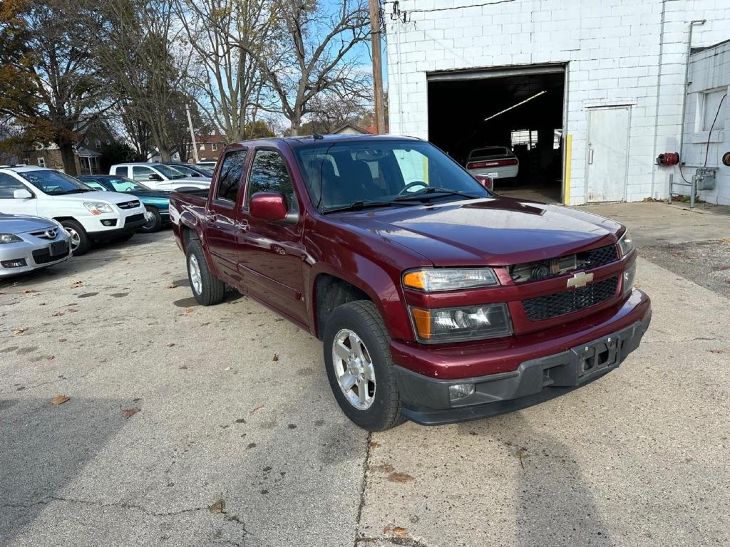 2009 RED CHEVROLET COLORADO (1GCCS13E298) with an 3.7L engine, Automatic transmission, located at 1708 Broadway, Rockford, IL, 61104, (815) 397-5010, 42.252522, -89.069359 - Photo#2