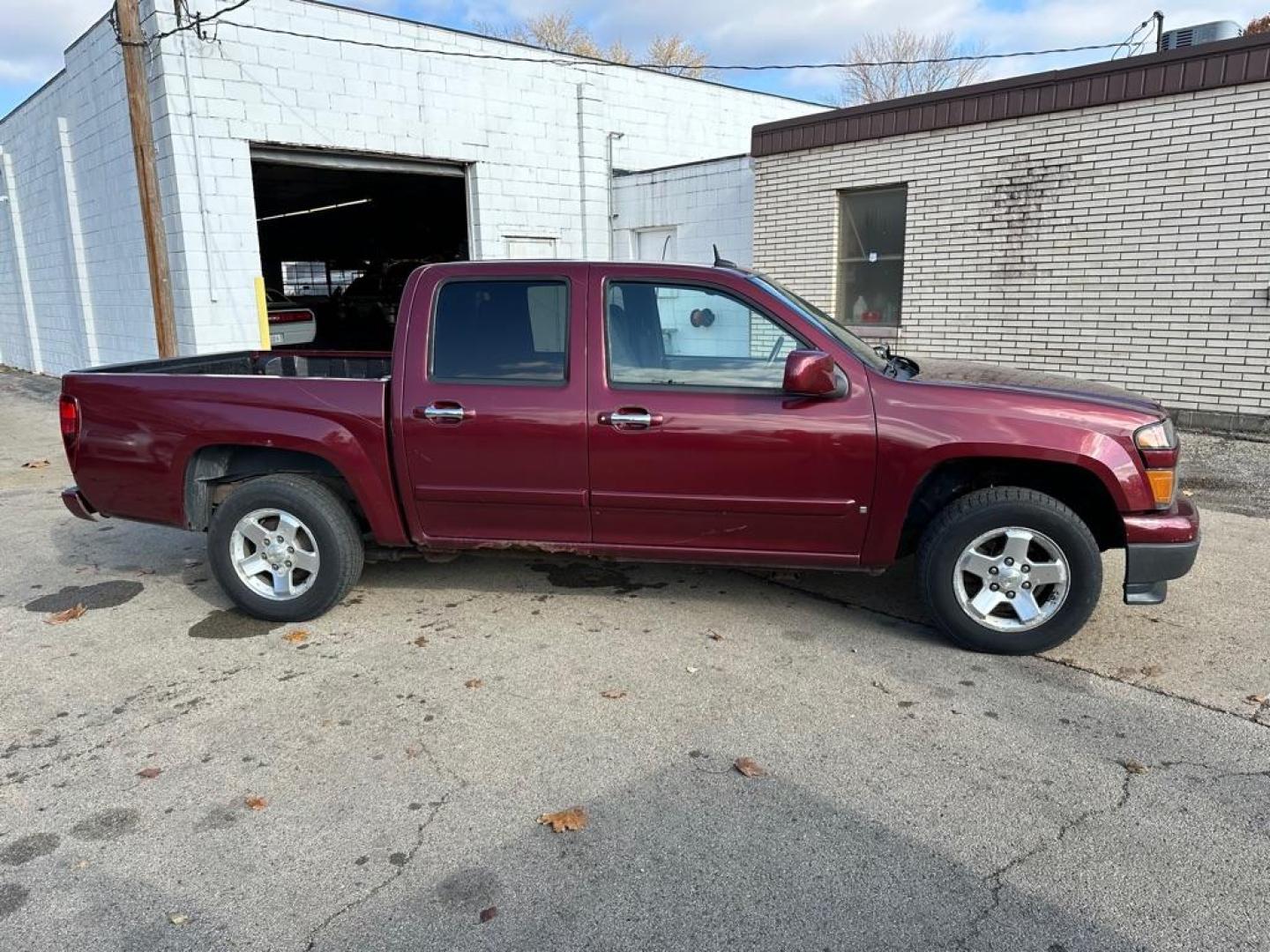 2009 RED CHEVROLET COLORADO (1GCCS13E298) with an 3.7L engine, Automatic transmission, located at 1708 Broadway, Rockford, IL, 61104, (815) 397-5010, 42.252522, -89.069359 - Photo#3