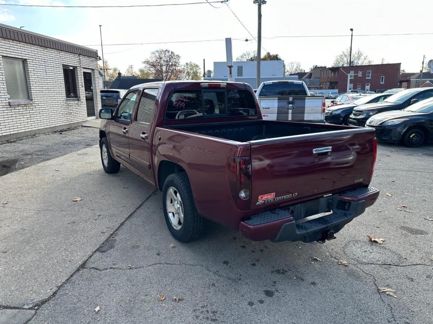 2009 RED CHEVROLET COLORADO (1GCCS13E298) with an 3.7L engine, Automatic transmission, located at 1708 Broadway, Rockford, IL, 61104, (815) 397-5010, 42.252522, -89.069359 - Photo#7