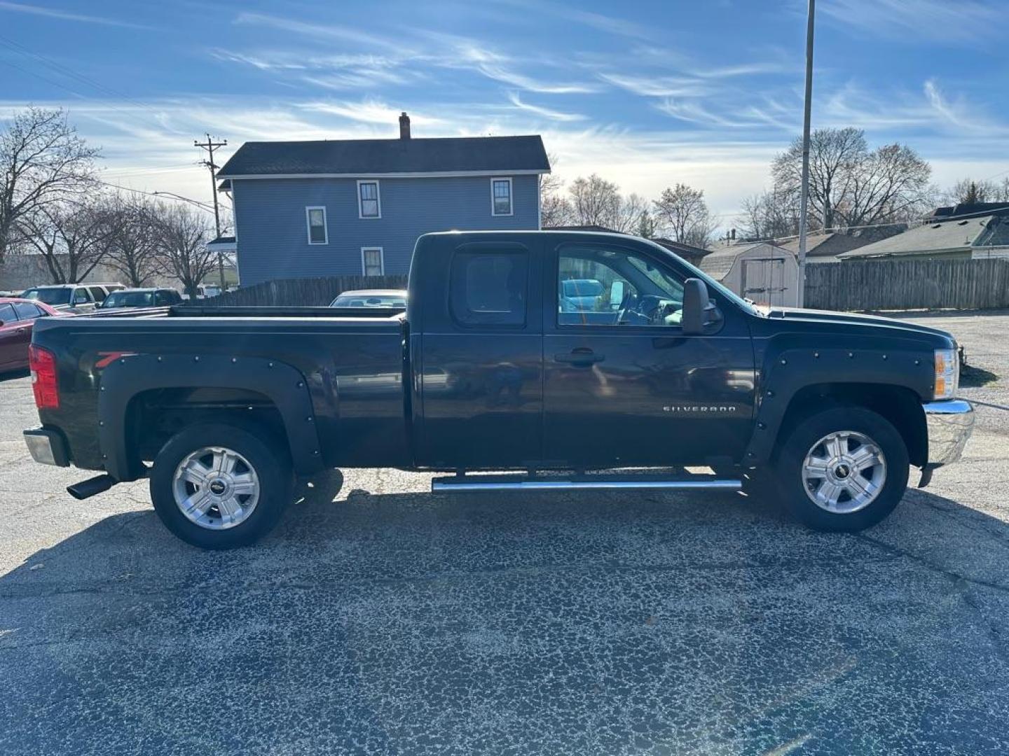 2012 BLACK CHEVROLET SILVERADO 1500 LT (1GCRKSE77CZ) with an 5.3L engine, Automatic transmission, located at 1708 Broadway, Rockford, IL, 61104, (815) 397-5010, 42.252522, -89.069359 - Photo#3